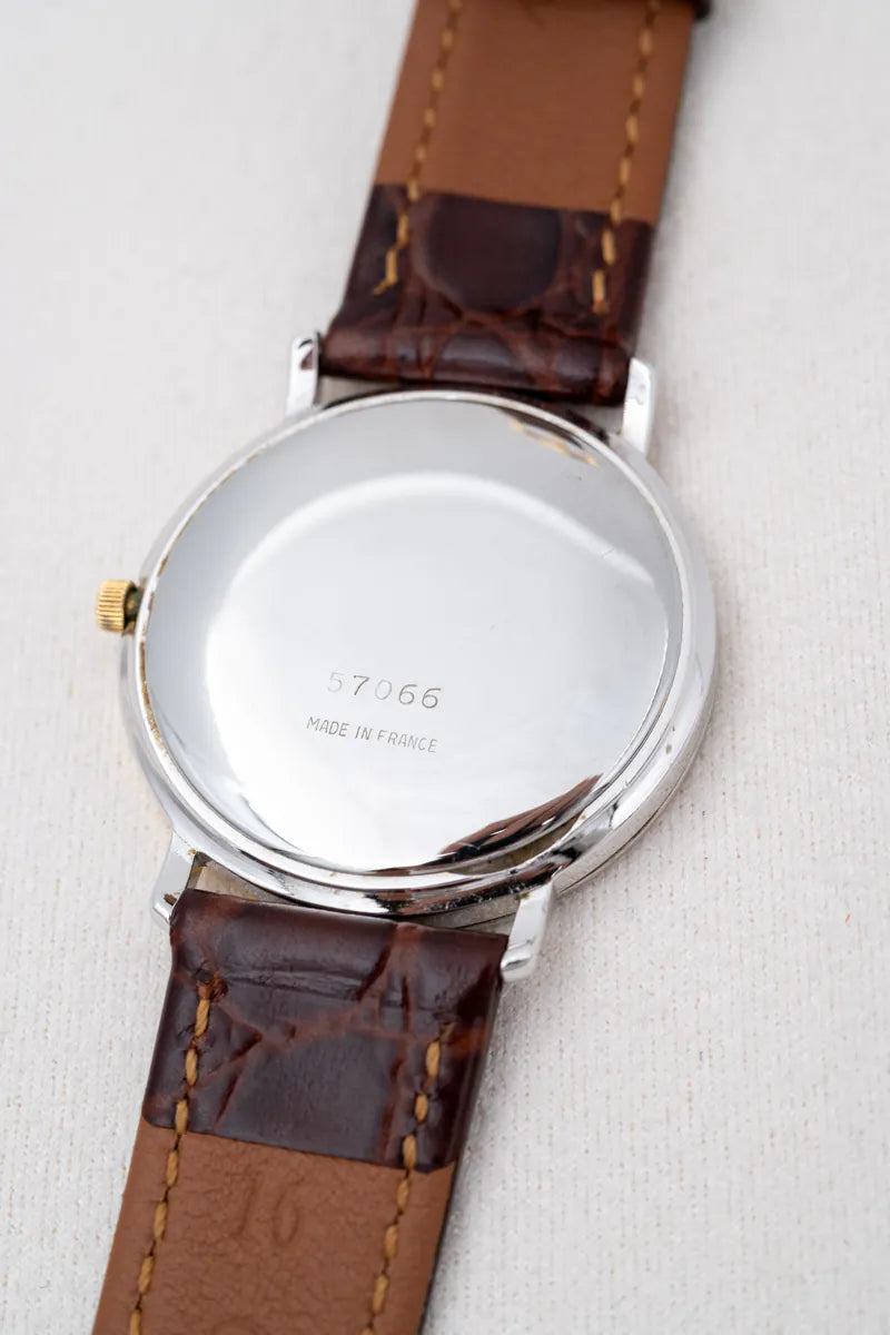 [Pre-owned] LANVIN Paris 57066 Gold Plated Red Dial Quartz Vintage Watch