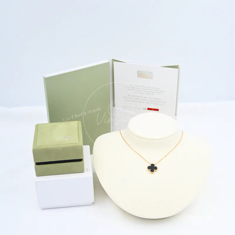 [Pre-owned] Van Cleef & Arpels Vintage Alhambra Necklace 18K Yellow Gold Onyx VCARA45800