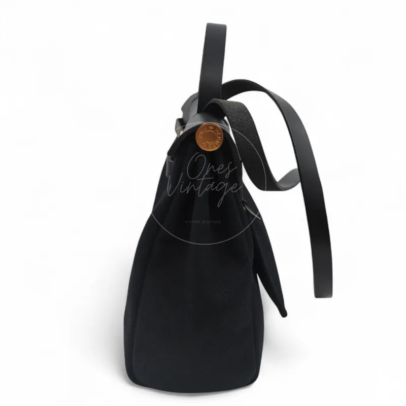 [Pre-owned] Hermes Herbag Zip 31 Black Canvas Swift GHW