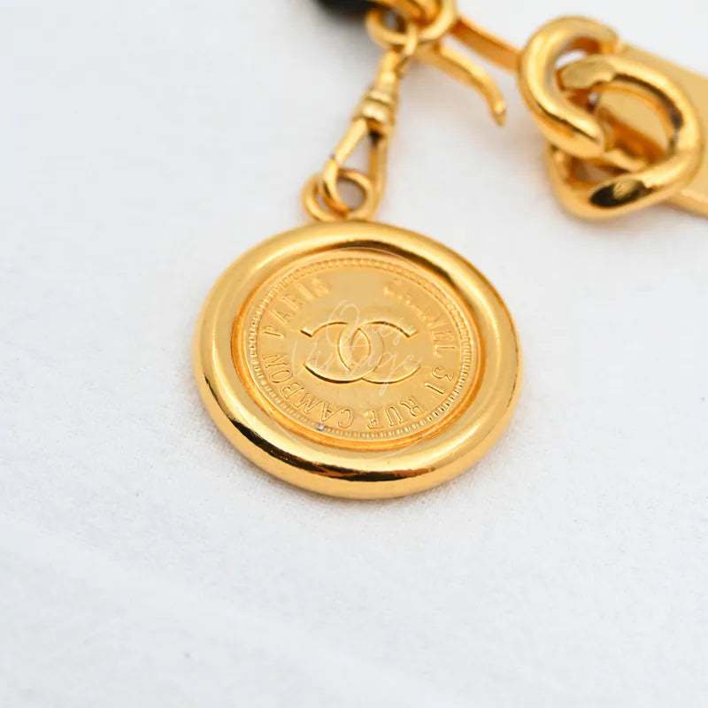 [Pre-owned] Chanel Coco Mark Chain Belt Gold Black Golden Metal