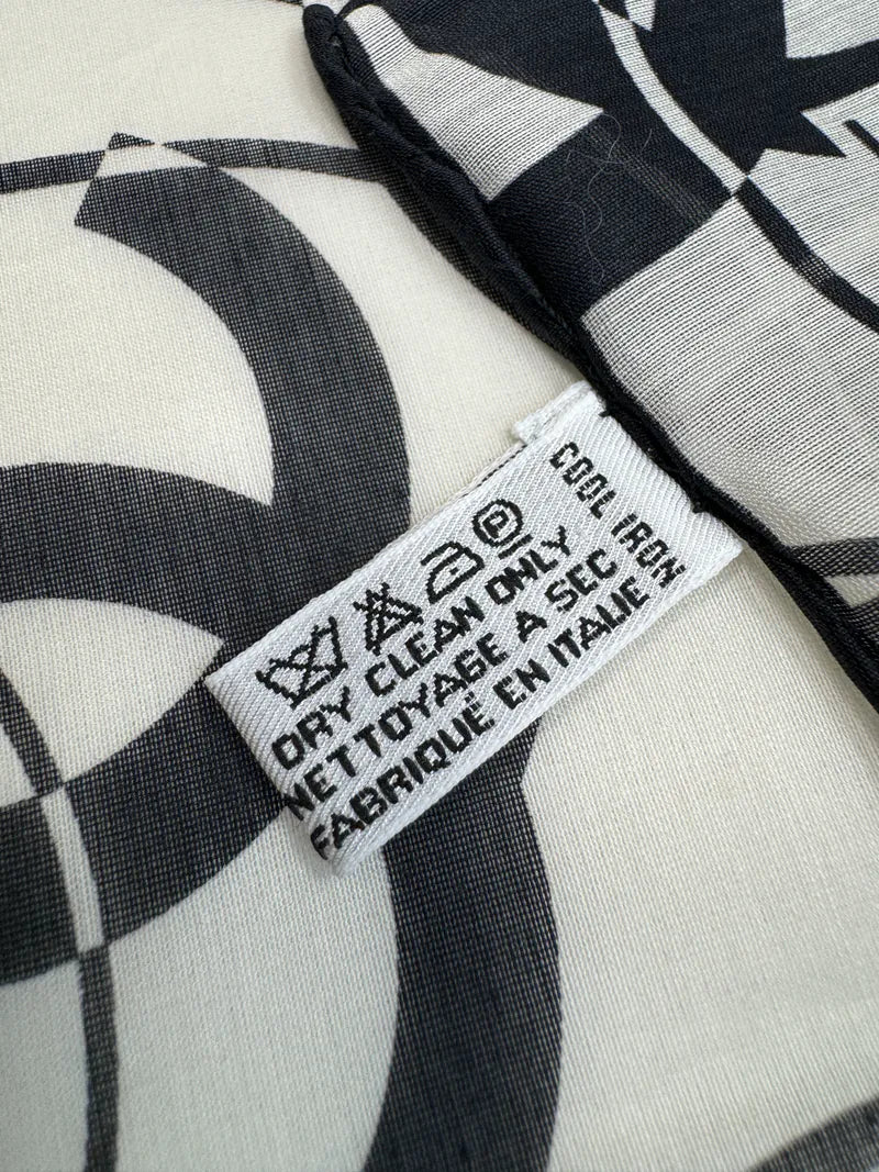 [Pre-owned] Chanel Scarf Petit Carre CC In Cotton And Silk