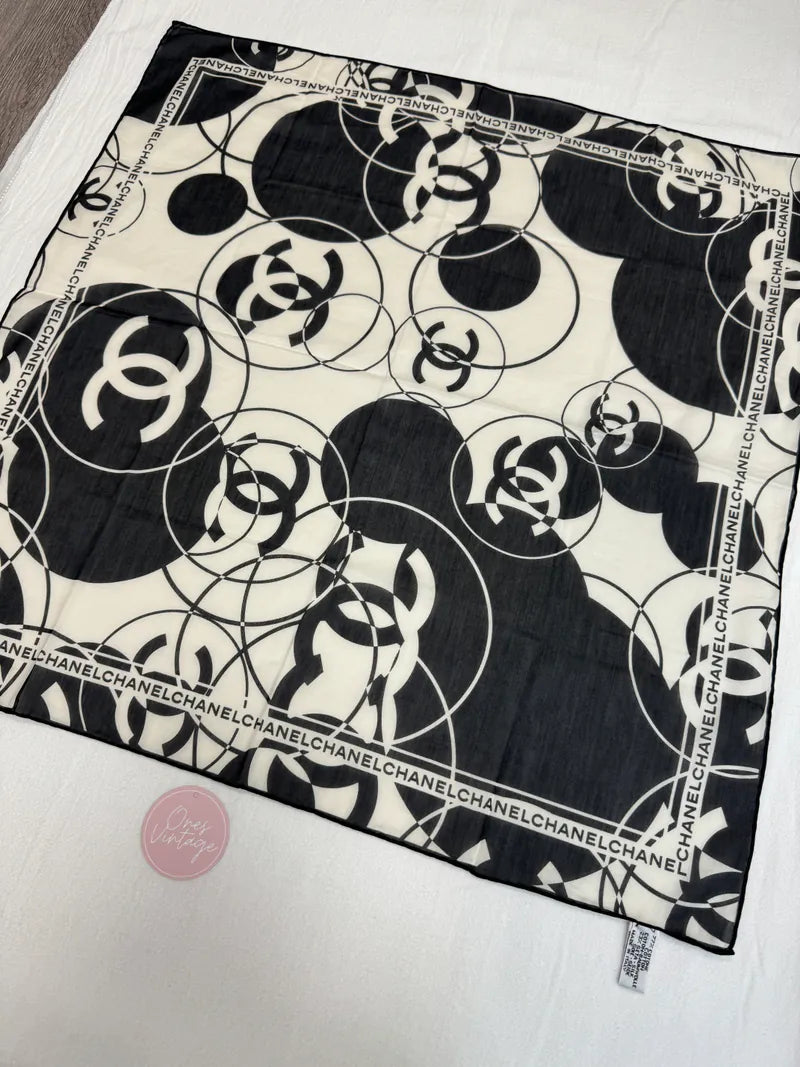 [Pre-owned] Chanel Scarf Petit Carre CC In Cotton And Silk