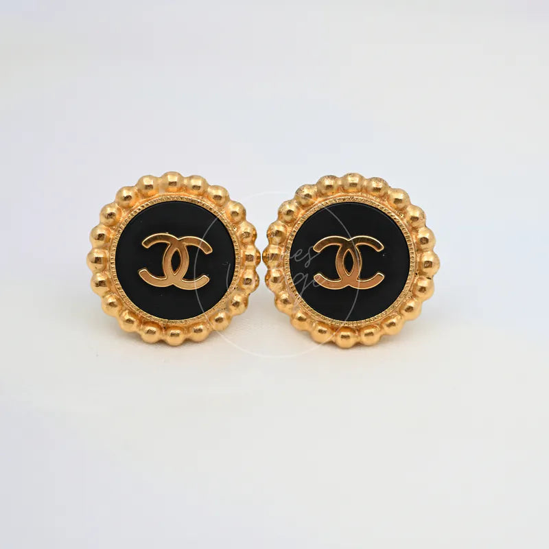 [Pre-owned] Chanel CC Logo Clip Earrings