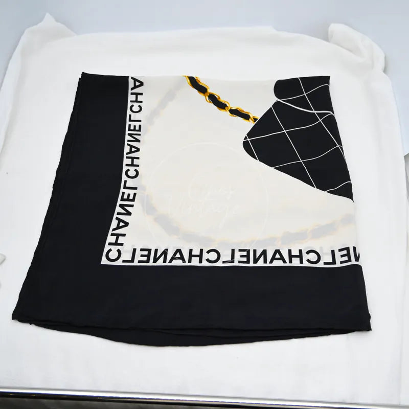 [Pre-owned] Chanel Silk CC Square Scarf