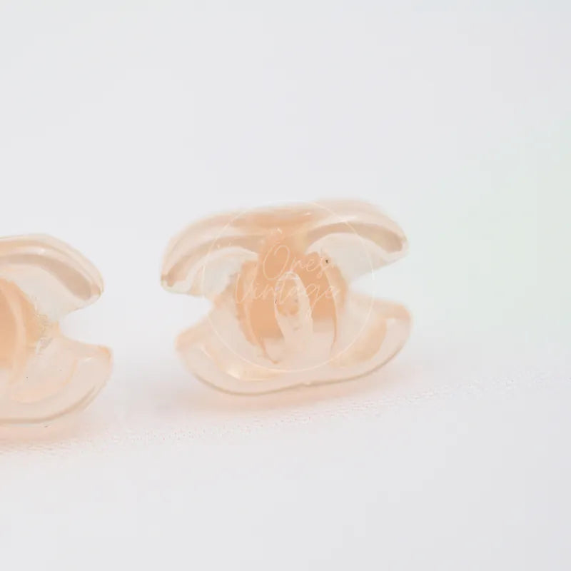 [Pre-owned] Chanel CC Logo Earrings Coral Pink