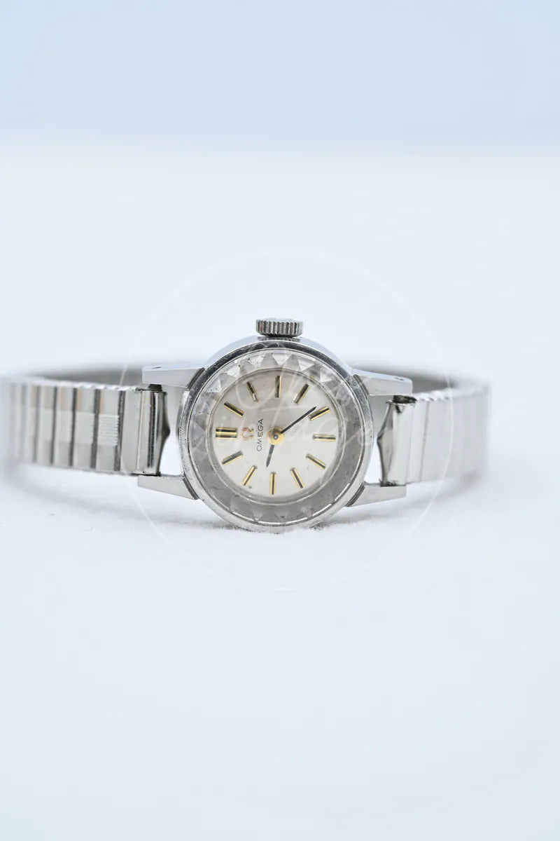 [Pre-owned] Omega Saphette Lady Watch