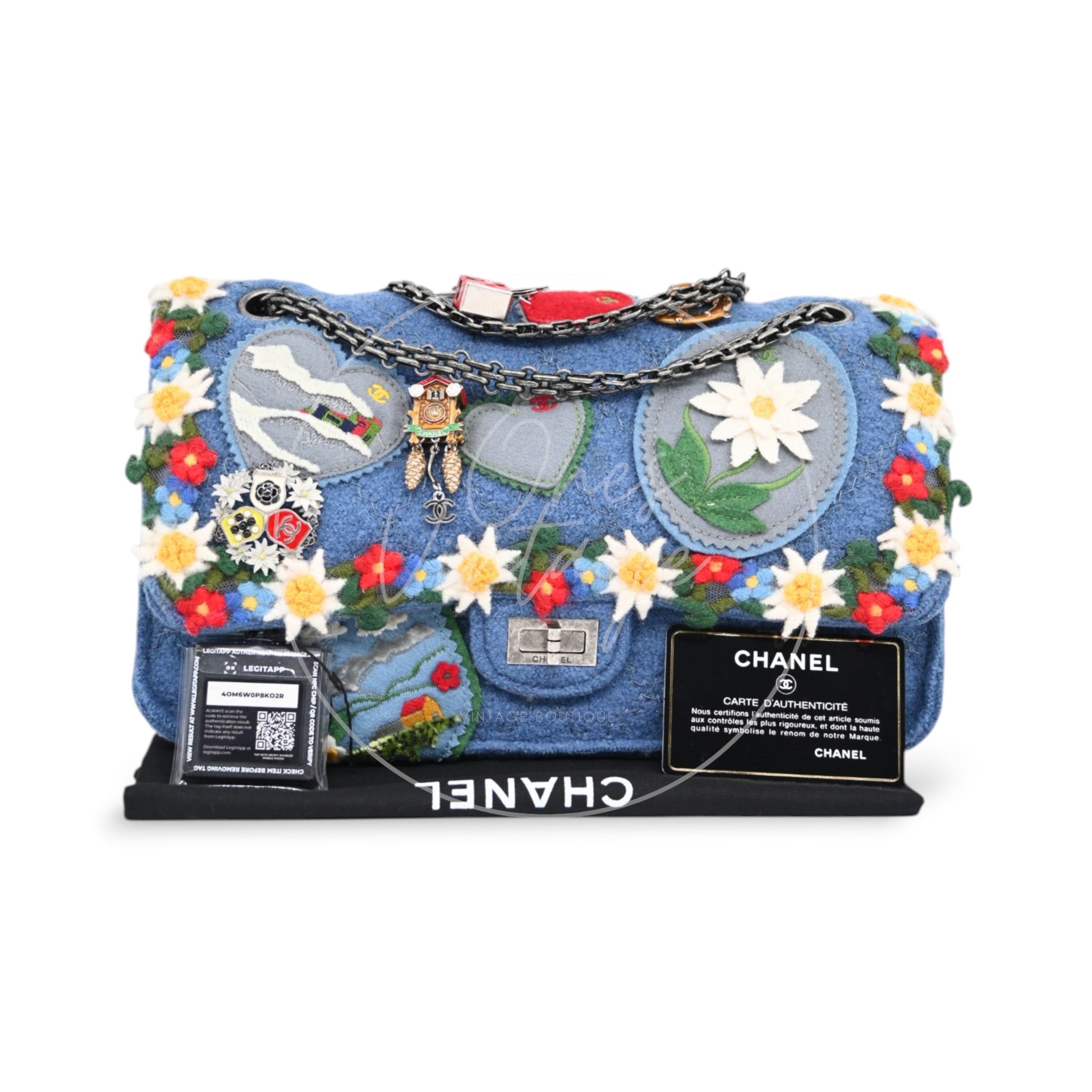 [Pre-owned] Chanel Blue Fabric Paris-Salzburg Crest Austrian Embroidered Flap Bag