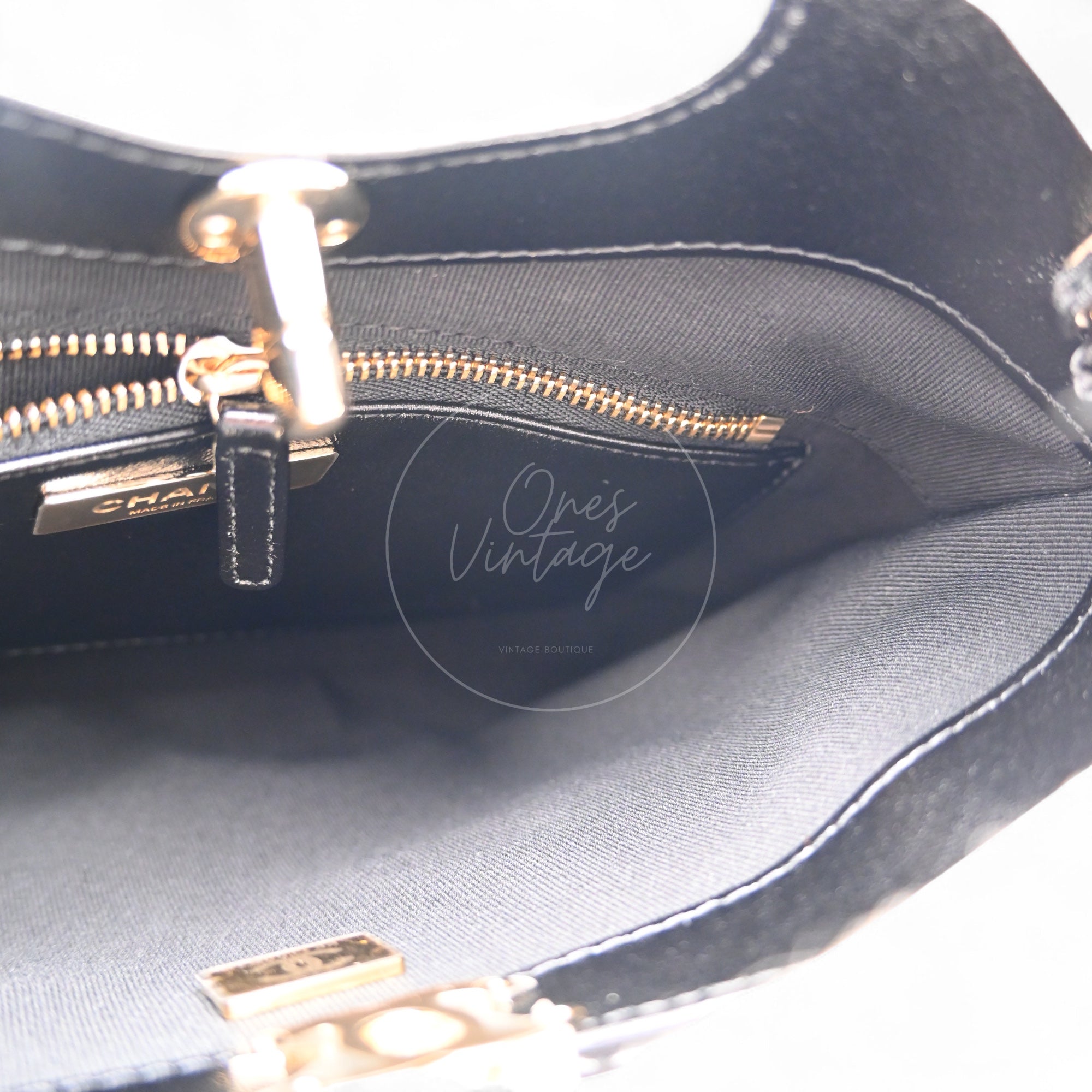 [Pre-owned] Chanel Mini 31 Black Shinny calfskin Microchip
