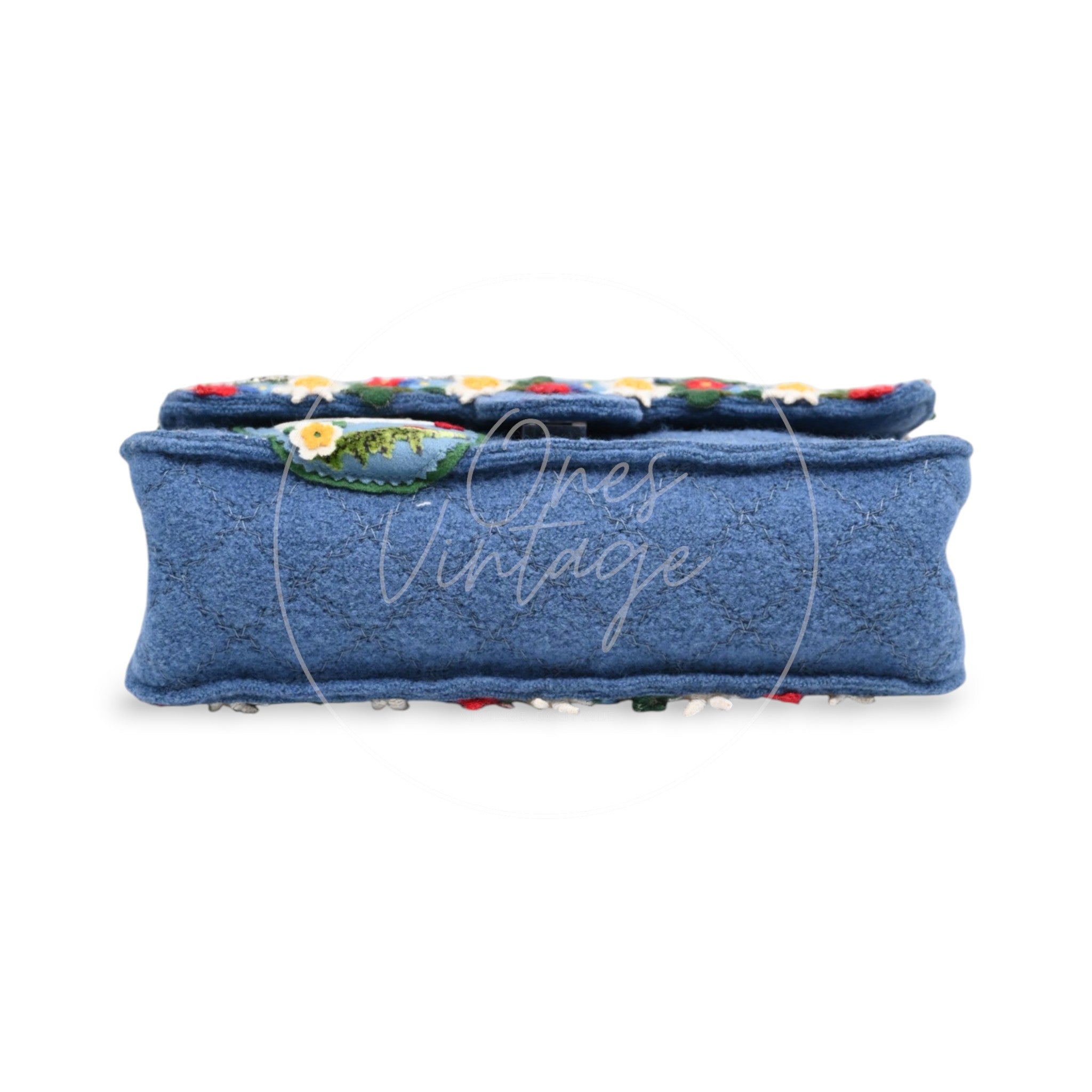 [Pre-owned] Chanel Blue Fabric Paris-Salzburg Crest Austrian Embroidered Flap Bag