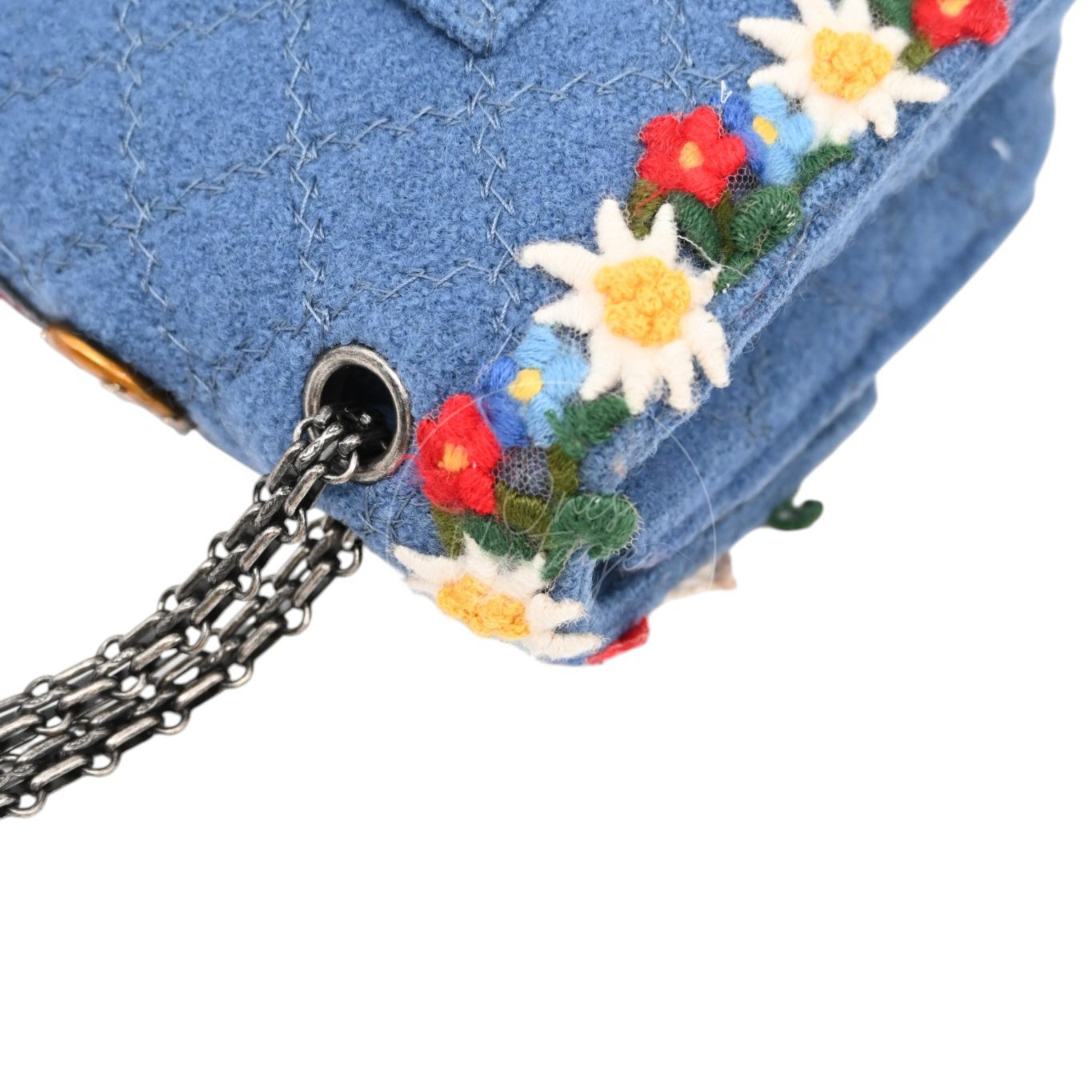 [Pre-owned] Chanel Blue Fabric Paris-Salzburg Crest Austrian Embroidered Flap Bag