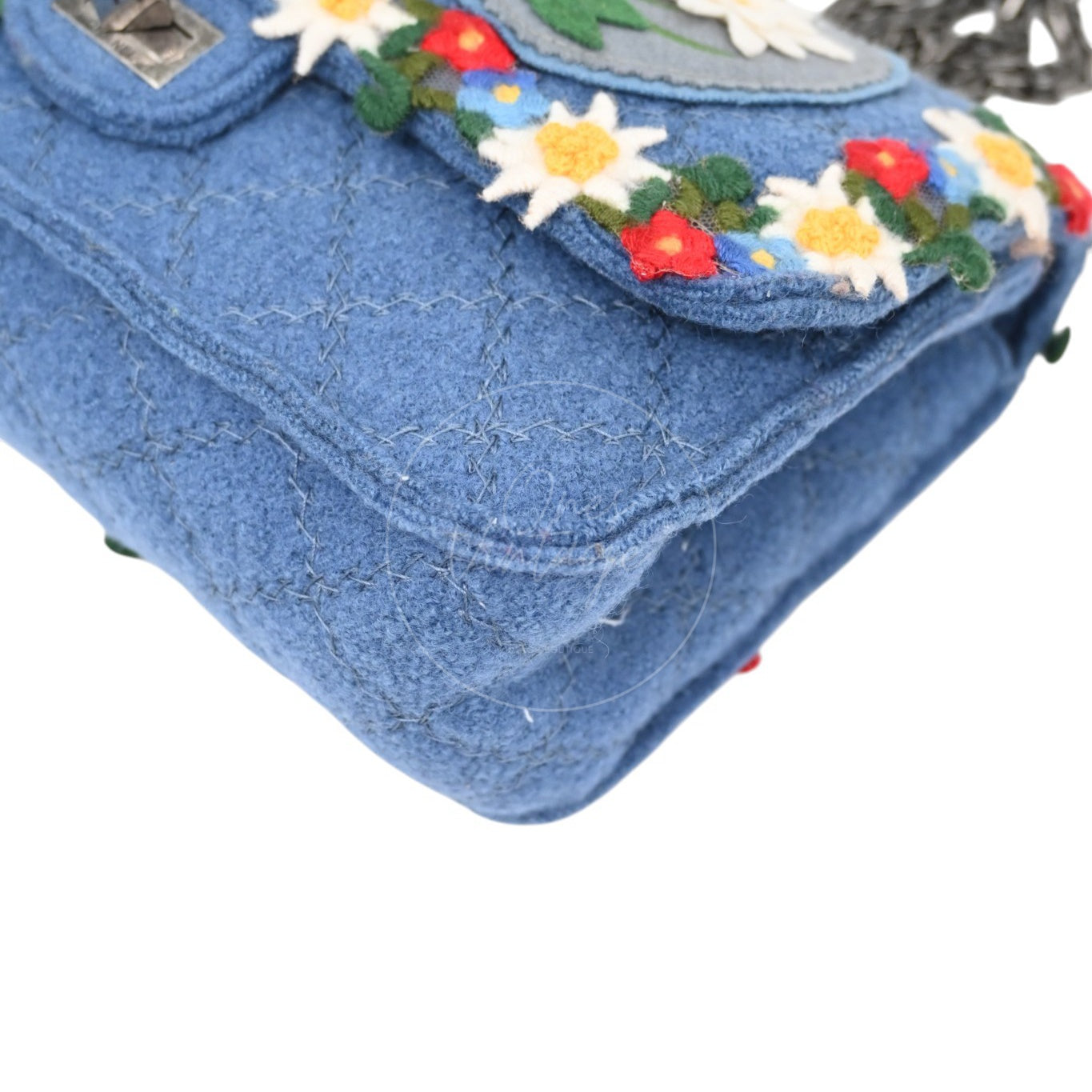 [Pre-owned] Chanel Blue Fabric Paris-Salzburg Crest Austrian Embroidered Flap Bag