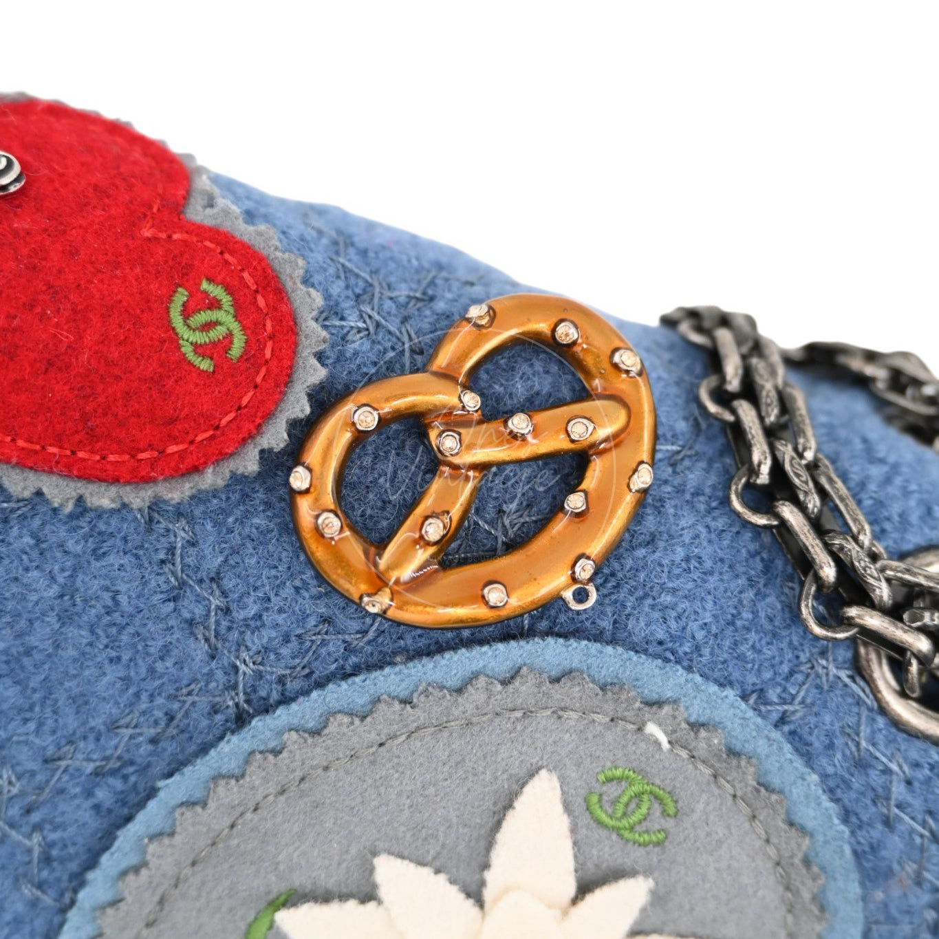 [Pre-owned] Chanel Blue Fabric Paris-Salzburg Crest Austrian Embroidered Flap Bag