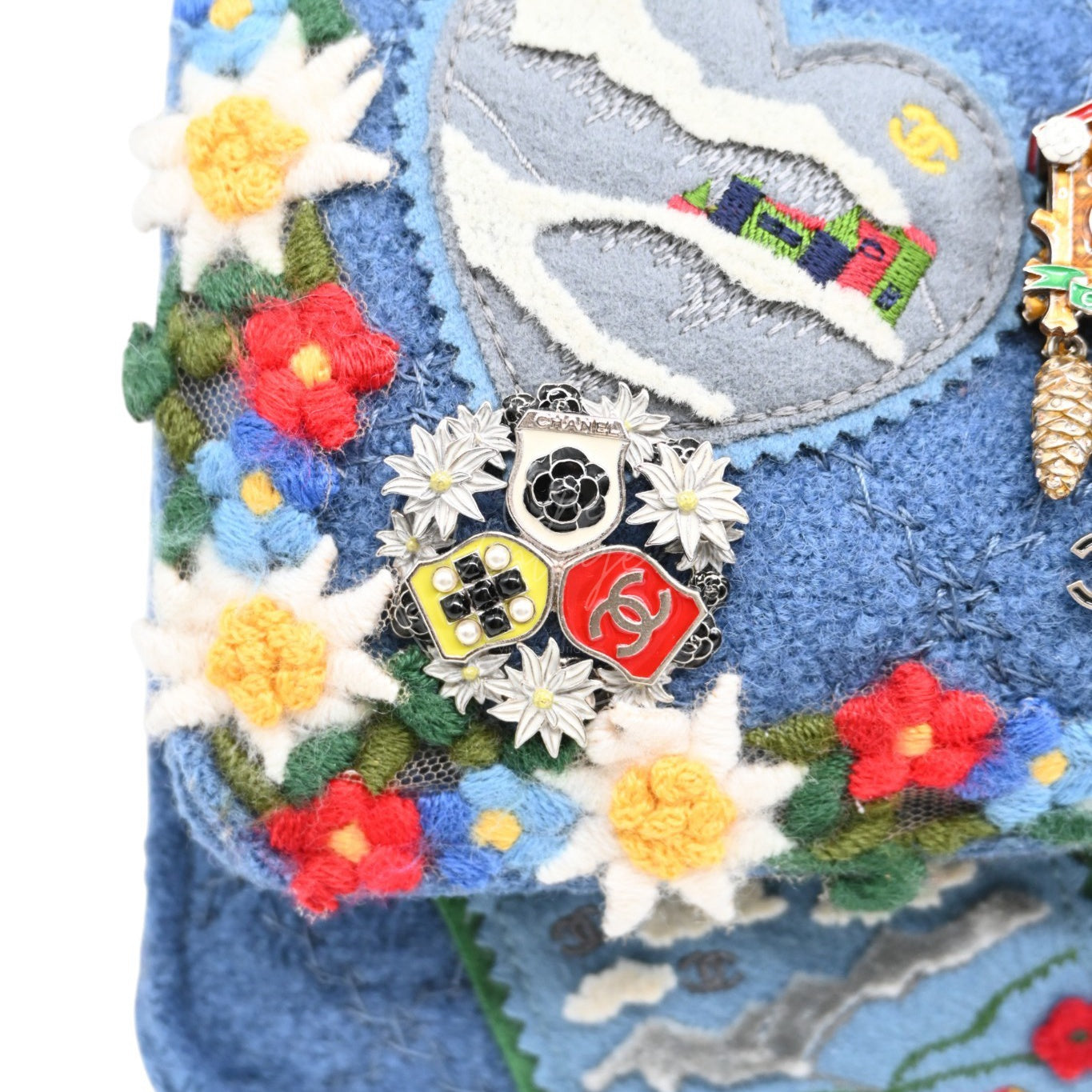 [Pre-owned] Chanel Blue Fabric Paris-Salzburg Crest Austrian Embroidered Flap Bag