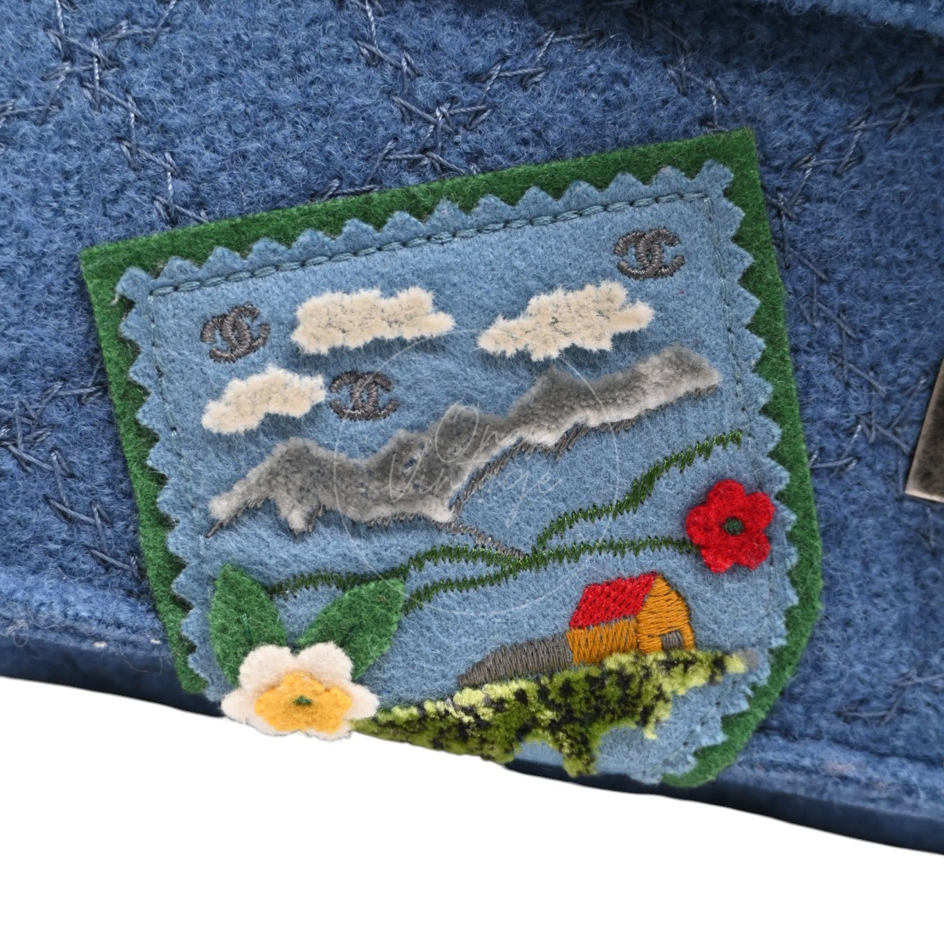 [Pre-owned] Chanel Blue Fabric Paris-Salzburg Crest Austrian Embroidered Flap Bag