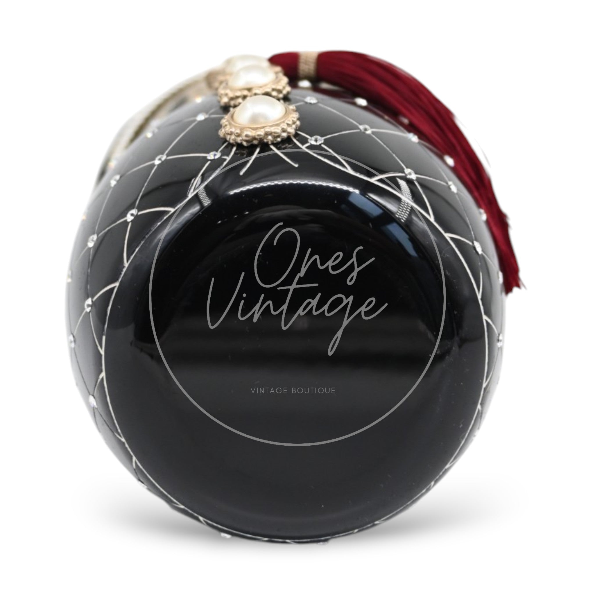 [Pre-owned] Chanel Paris-Bombay Métiers d'Art Matryoshka Doll Minaudière Black Resin GHW