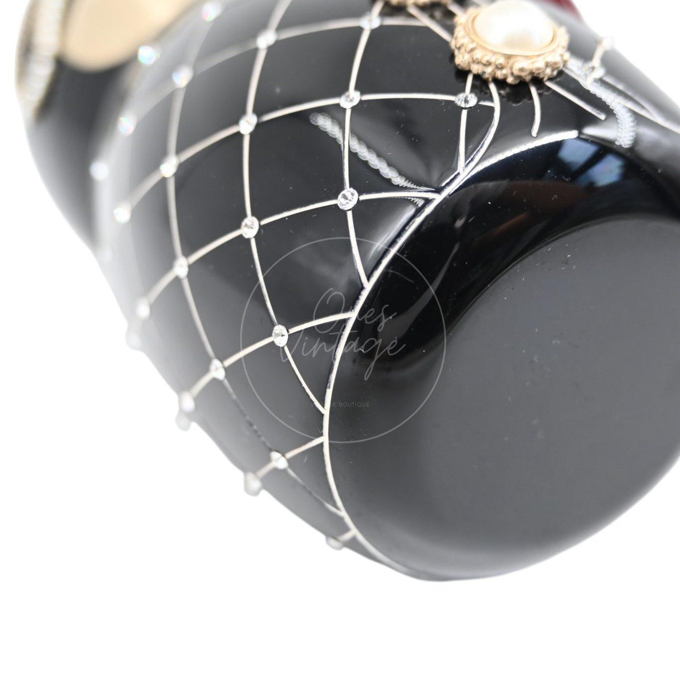[Pre-owned] Chanel Paris-Bombay Métiers d'Art Matryoshka Doll Minaudière Black Resin GHW