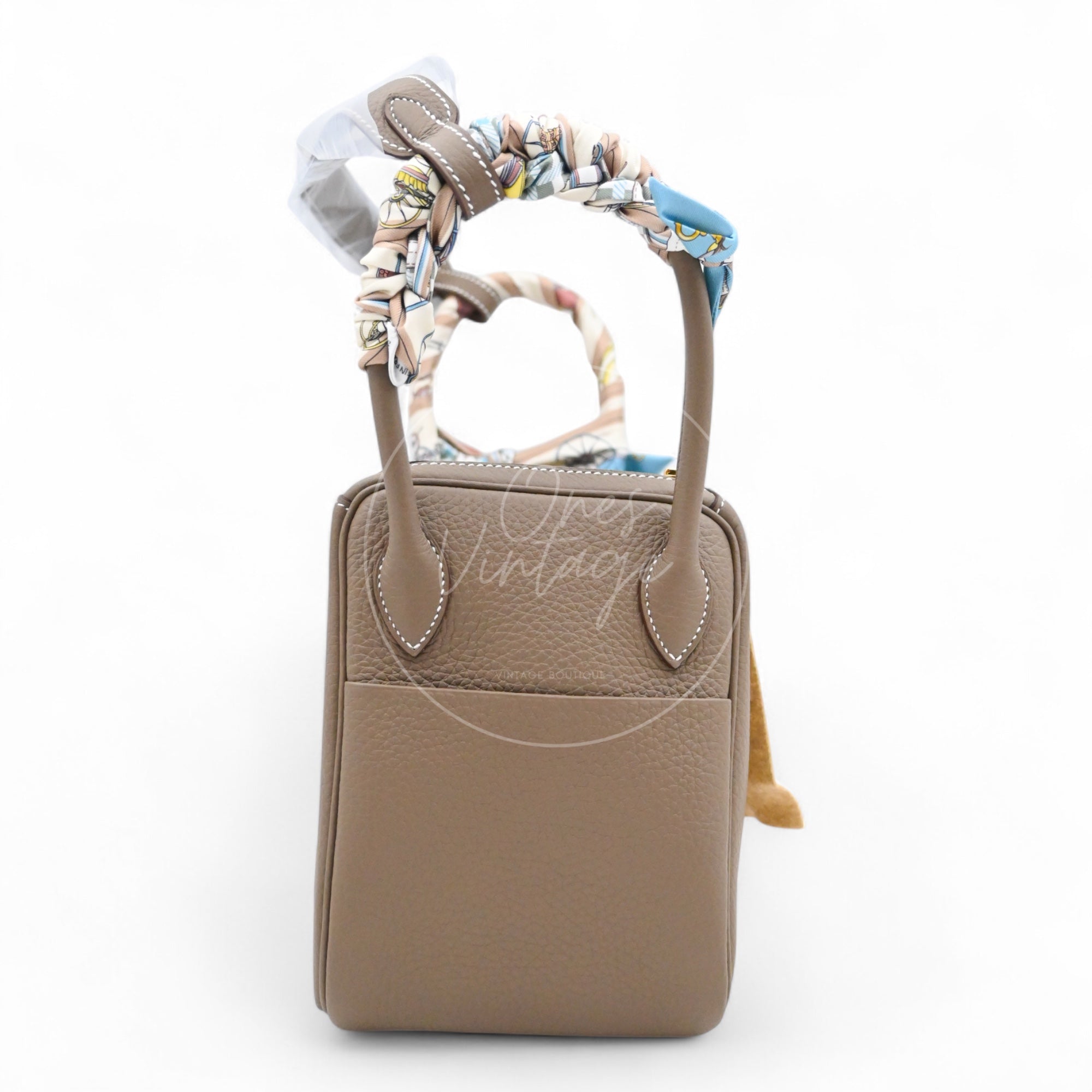[Brand New] Hermes Lindy 26 Etoupe Clemence GHW Stamp W