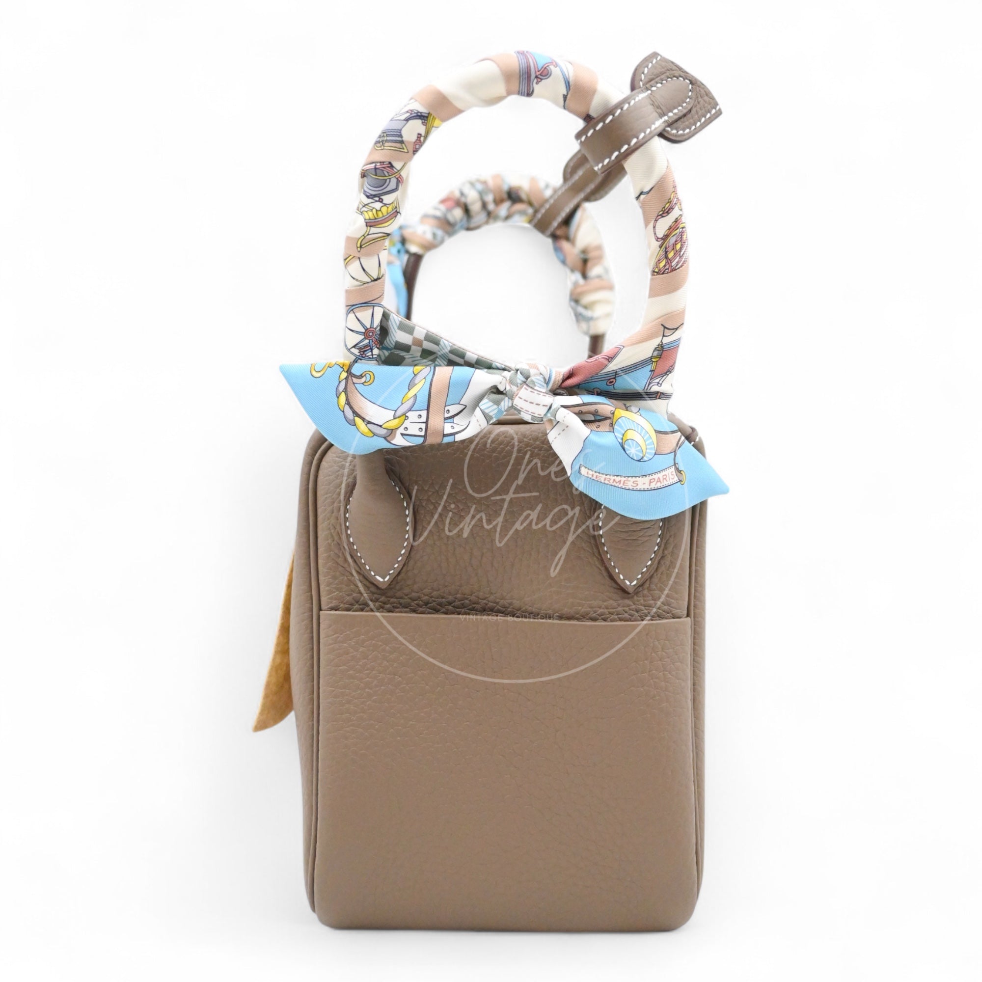 [Brand New] Hermes Lindy 26 Etoupe Clemence GHW Stamp W