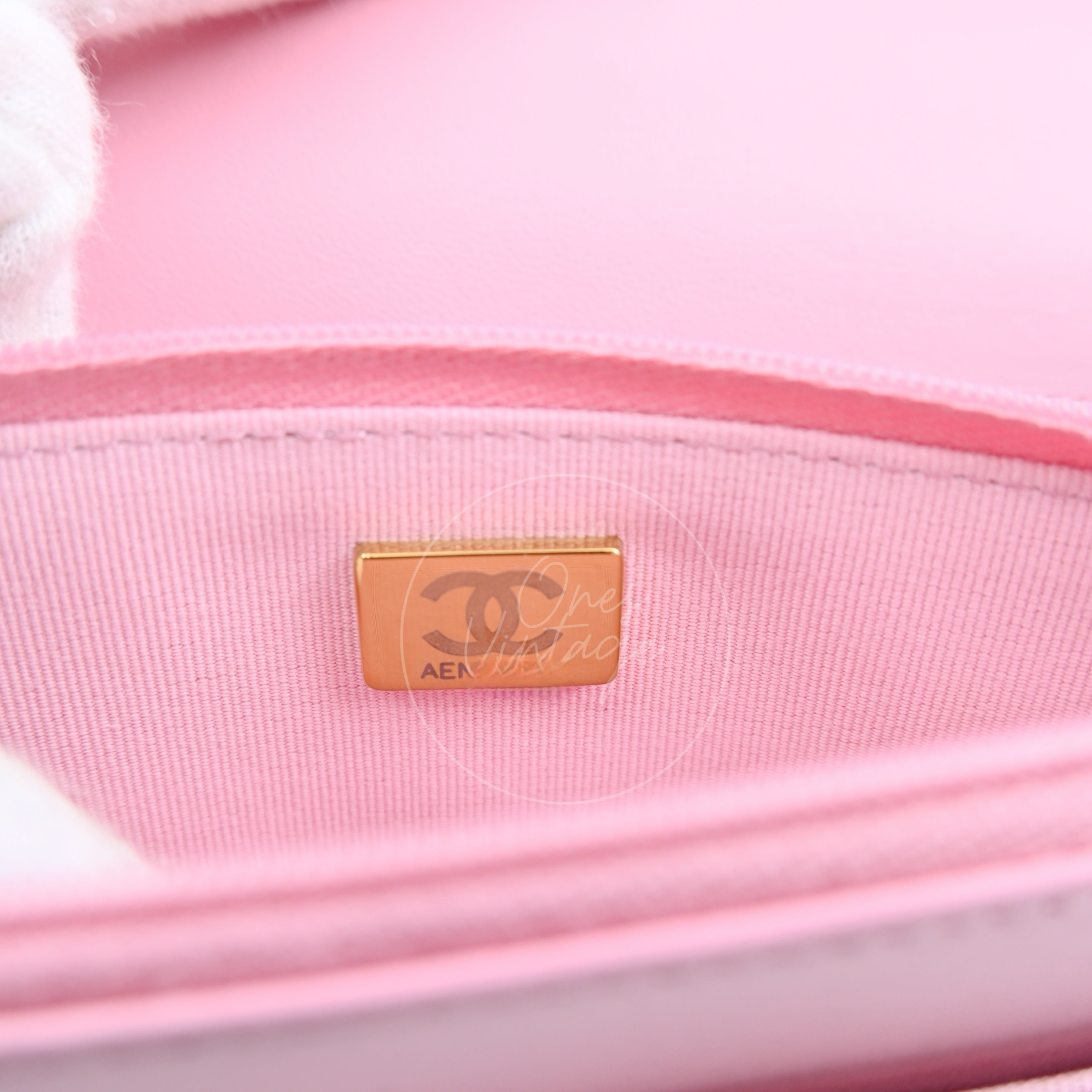 [Pre-owned] Chanel Lambskin Quilted Wallet On Chain WOC Light Pink