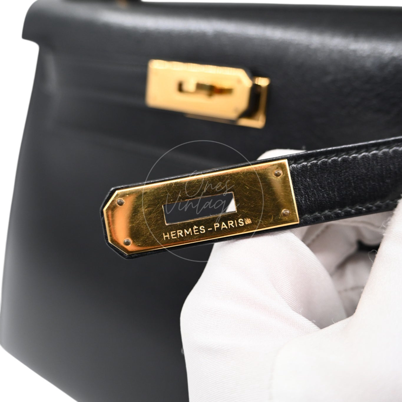 [Pre-Owned] Hermes Kelly 28 GHW Box Leather Stamp Circle U