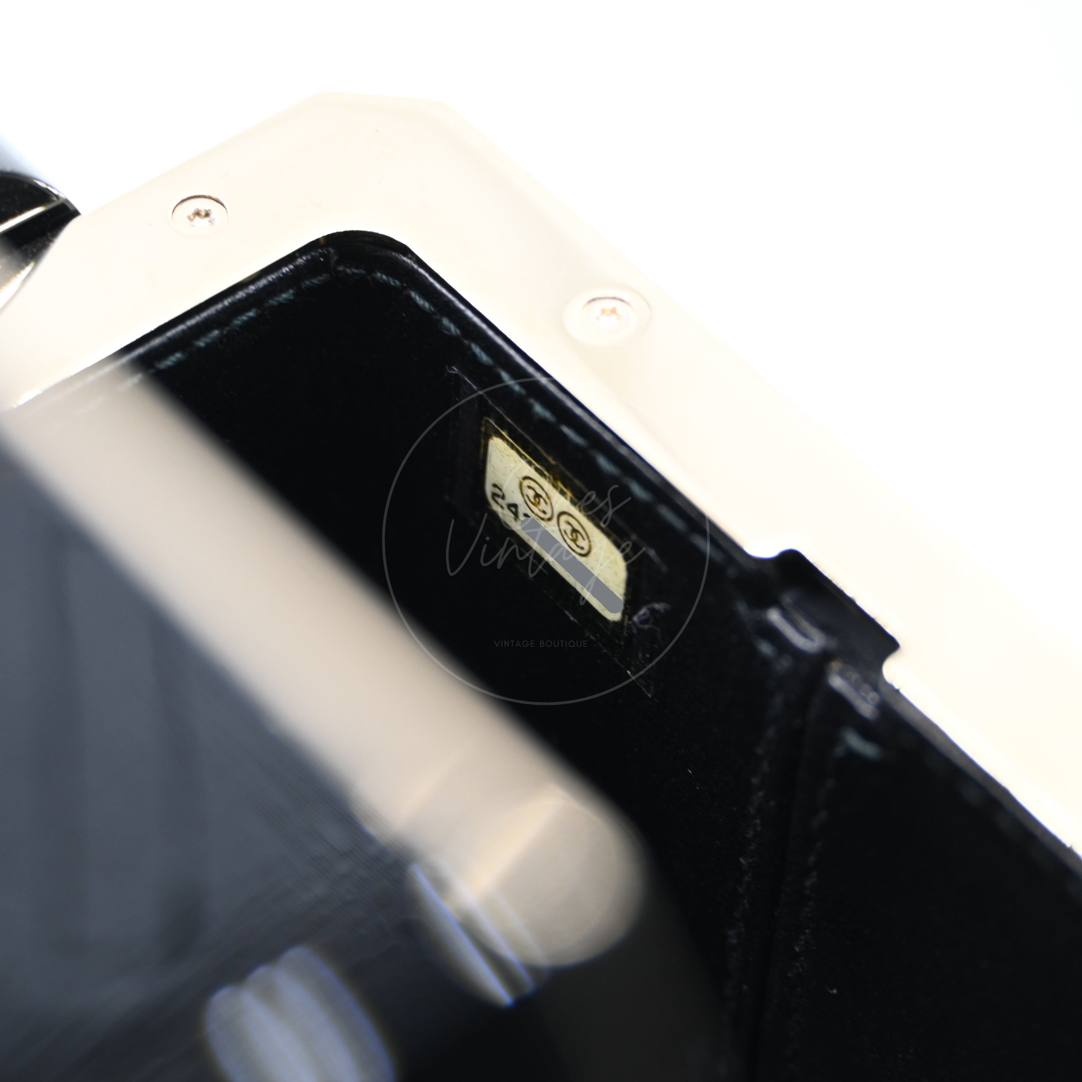 [Pre-owned] Chanel Plexiglass Robot Evening Bag