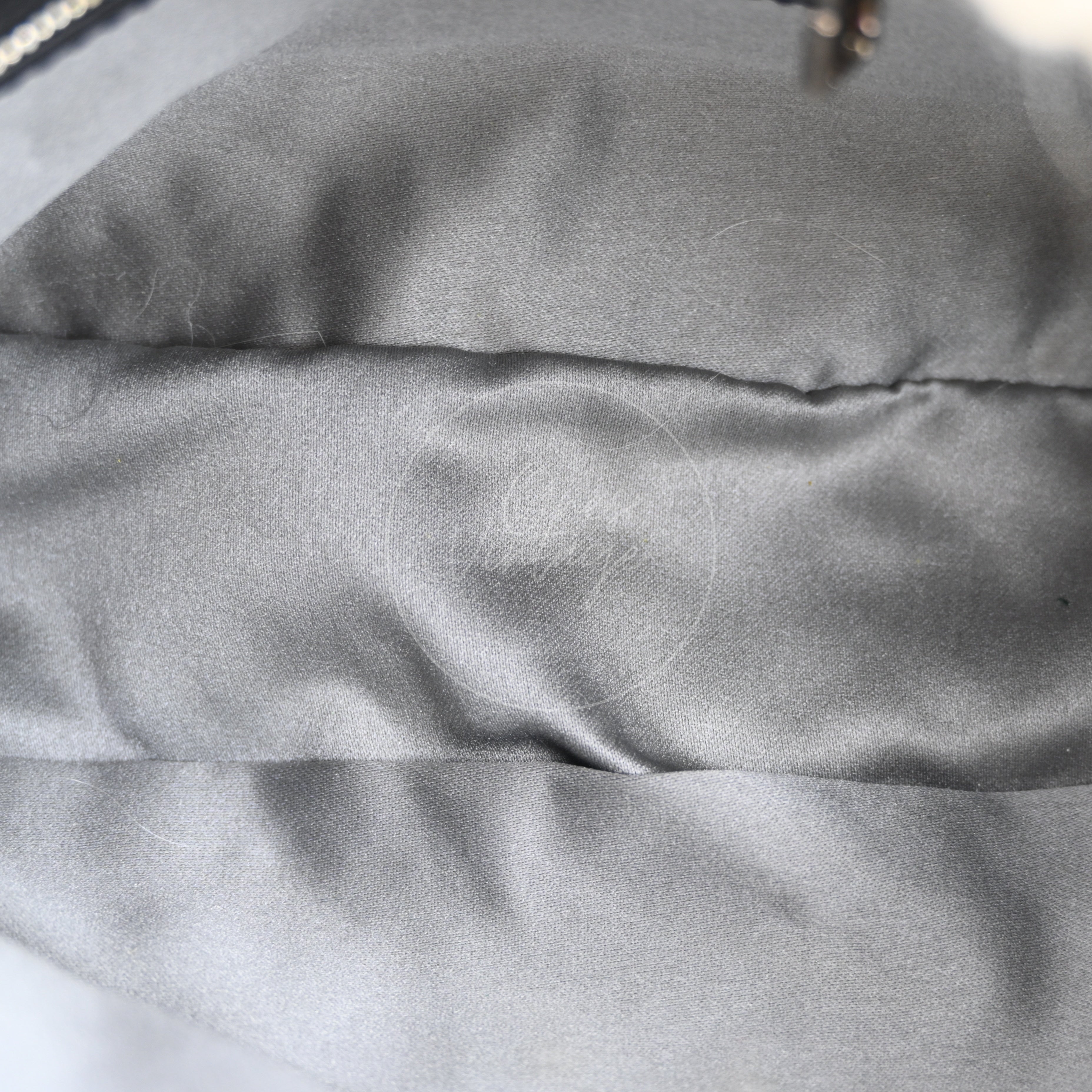 [Pre-owned] Fendi Black Fur Baguette Handbag