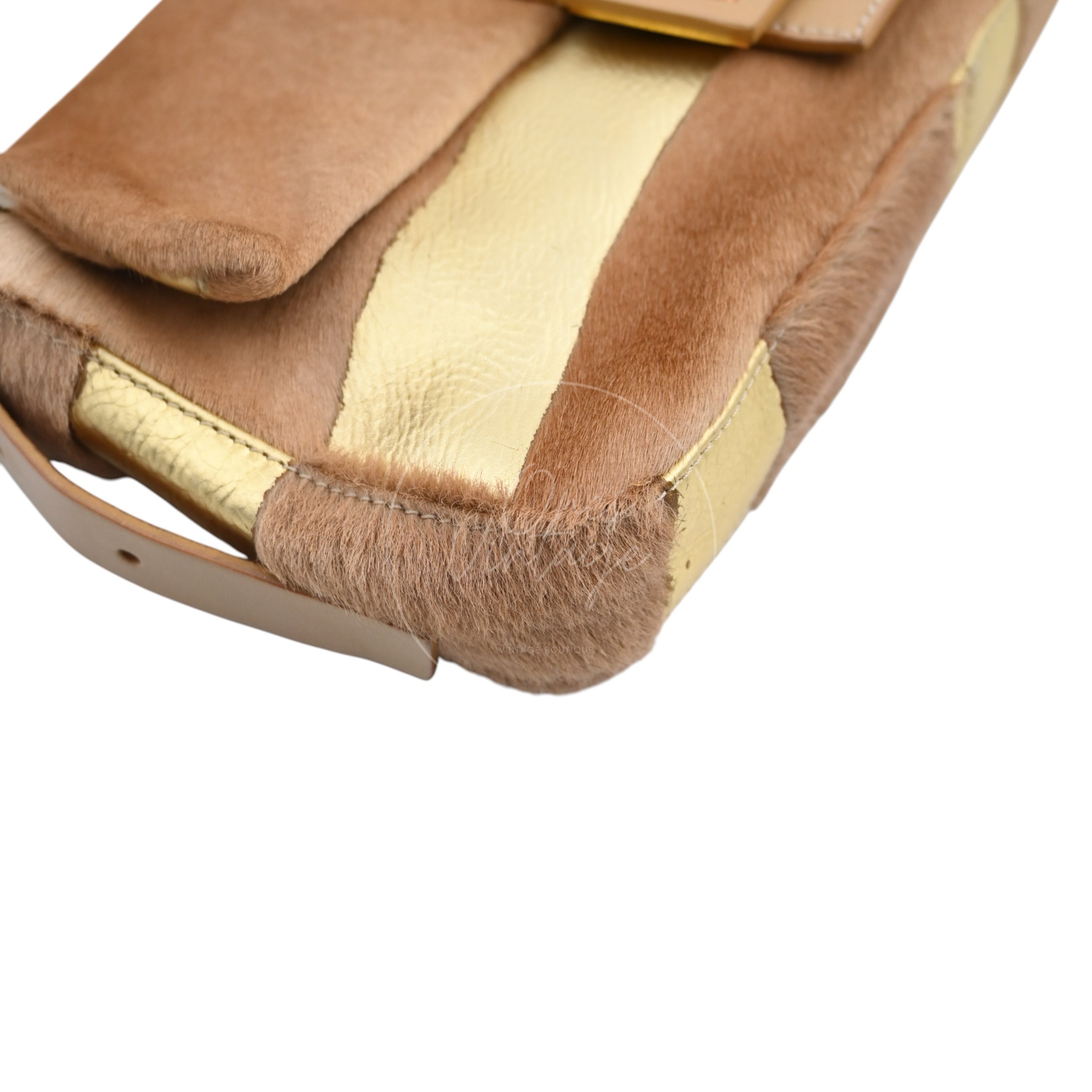 [Pre-owned] Fendi Brown & Gold Pony Hair Baguette Shoulder Bag