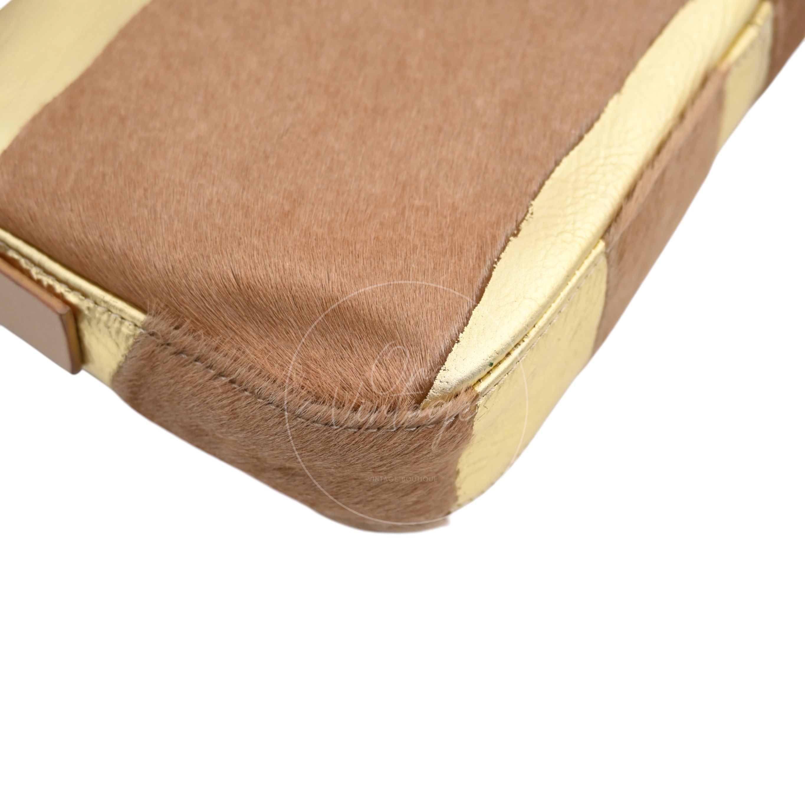 [Pre-owned] Fendi Brown & Gold Pony Hair Baguette Shoulder Bag