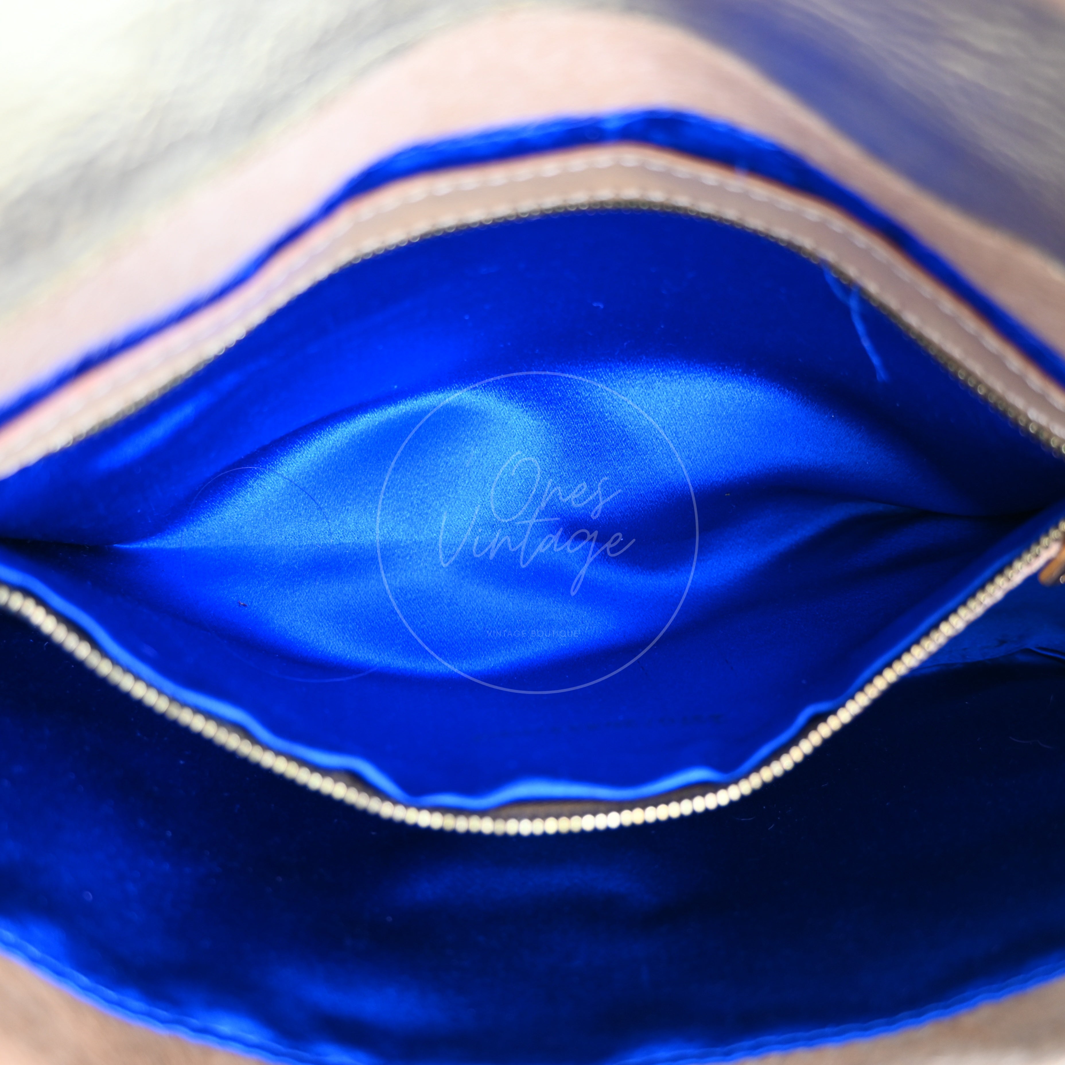 [Pre-owned] Fendi Brown & Gold Pony Hair Baguette Shoulder Bag