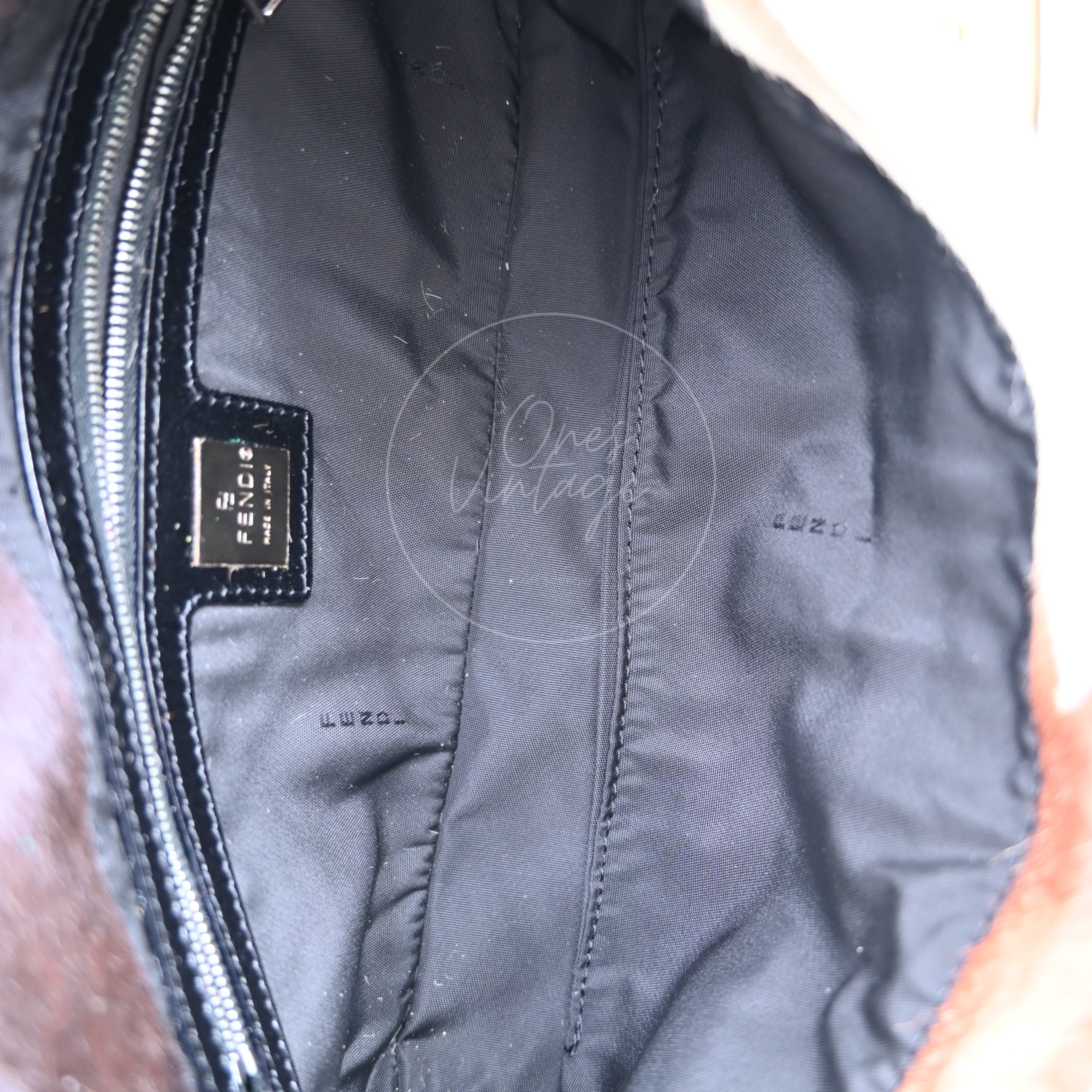 [Pre-owned] Fendi Animal Print Pony Hair Baguette Brown White Bag