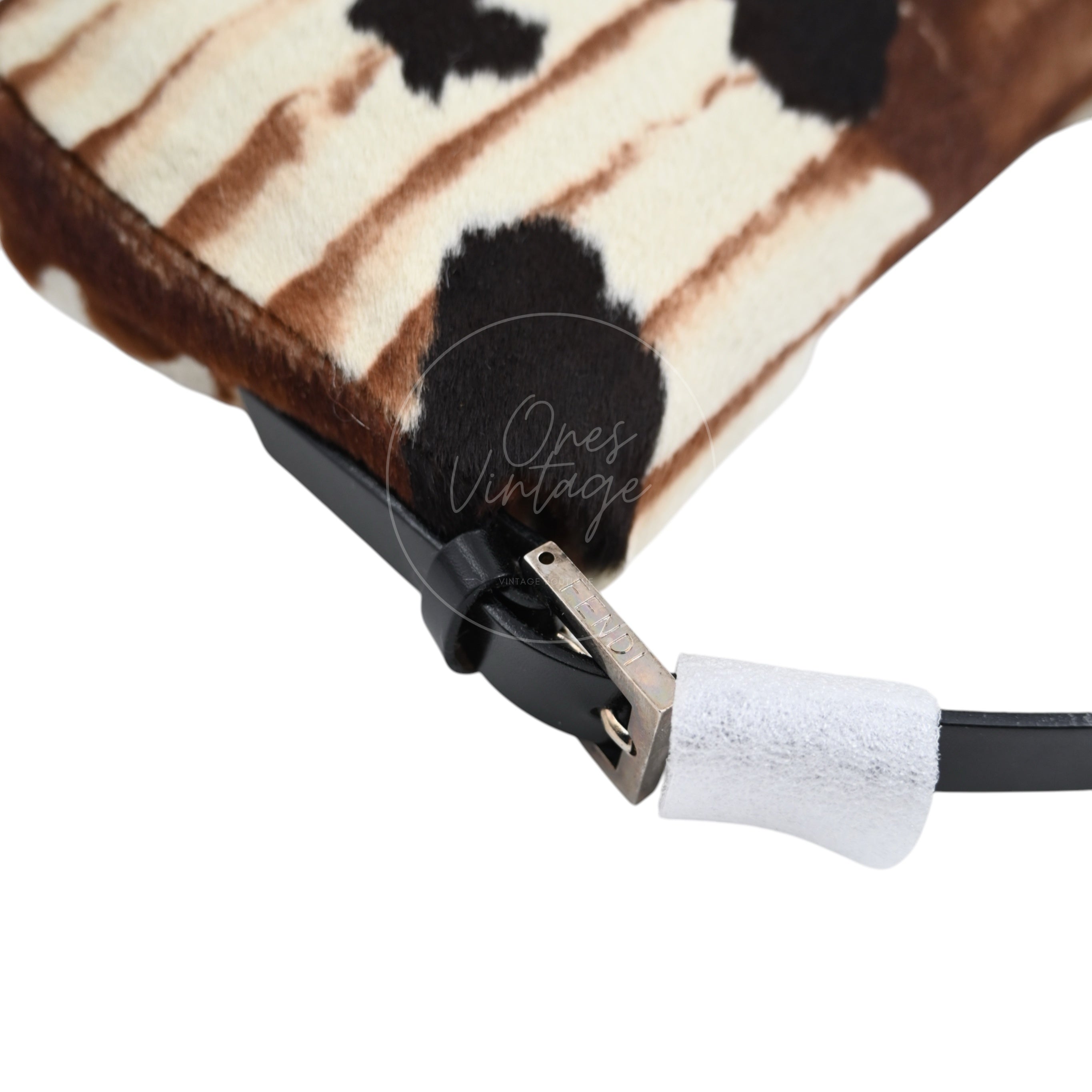 [Pre-owned] Fendi Animal Print Pony Hair Baguette Brown White Bag