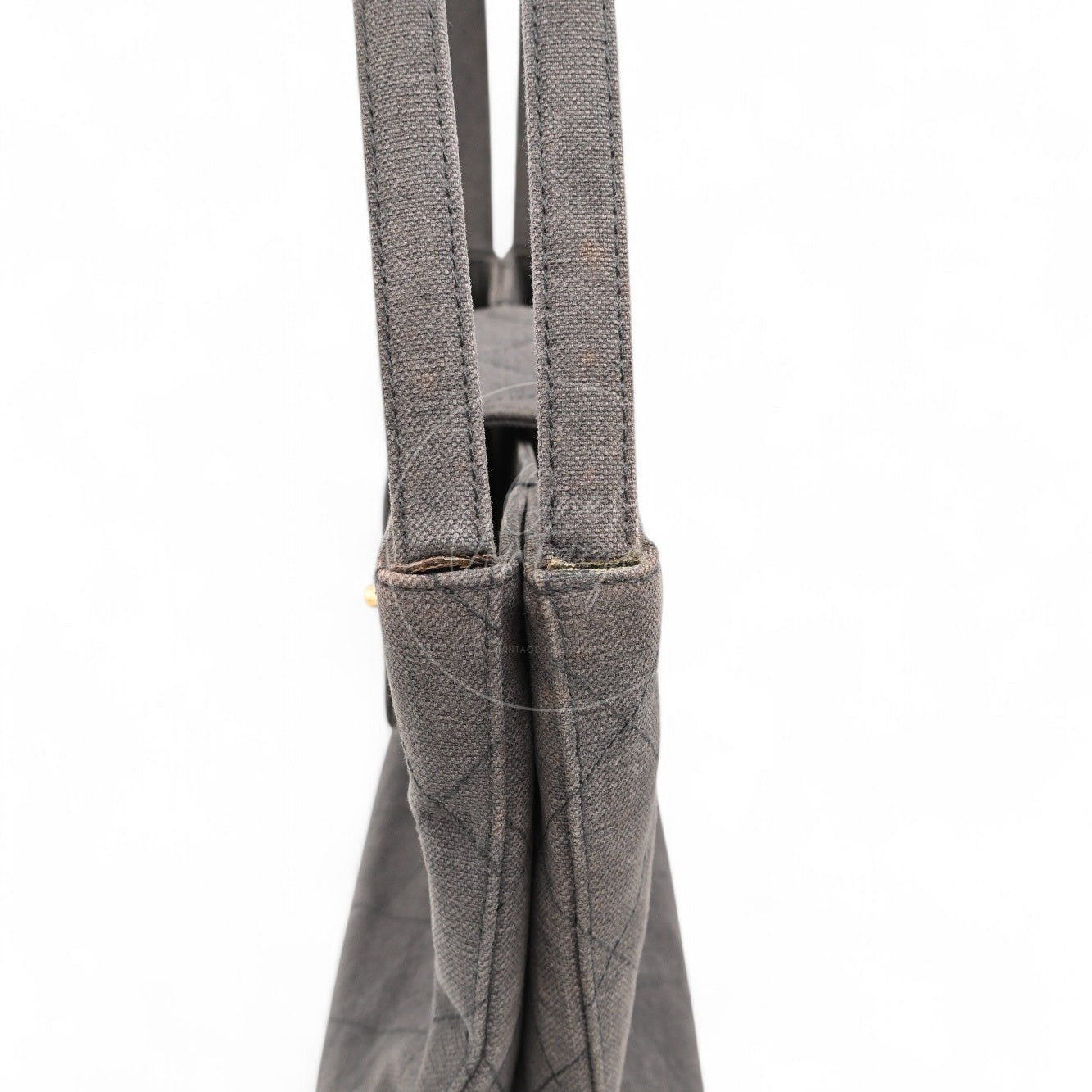 [Pre-owned] Chanel Grey Matelasse Canvas Shoulder Bag