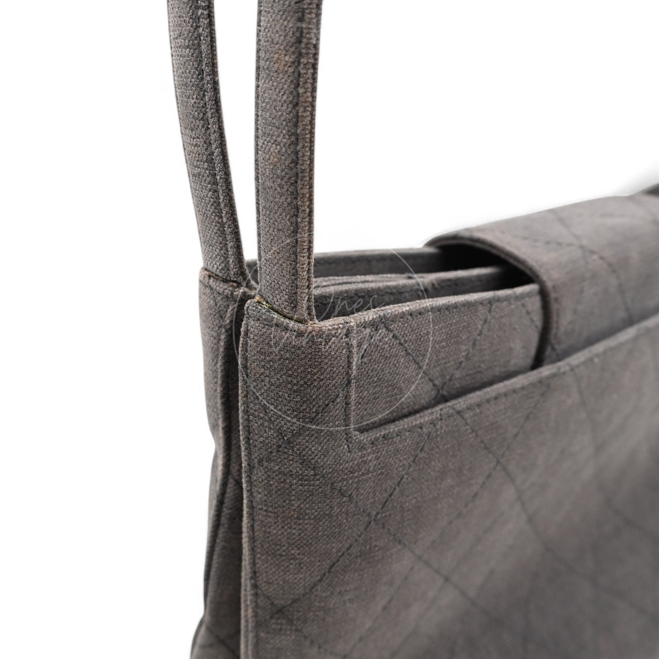 [Pre-owned] Chanel Grey Matelasse Canvas Shoulder Bag