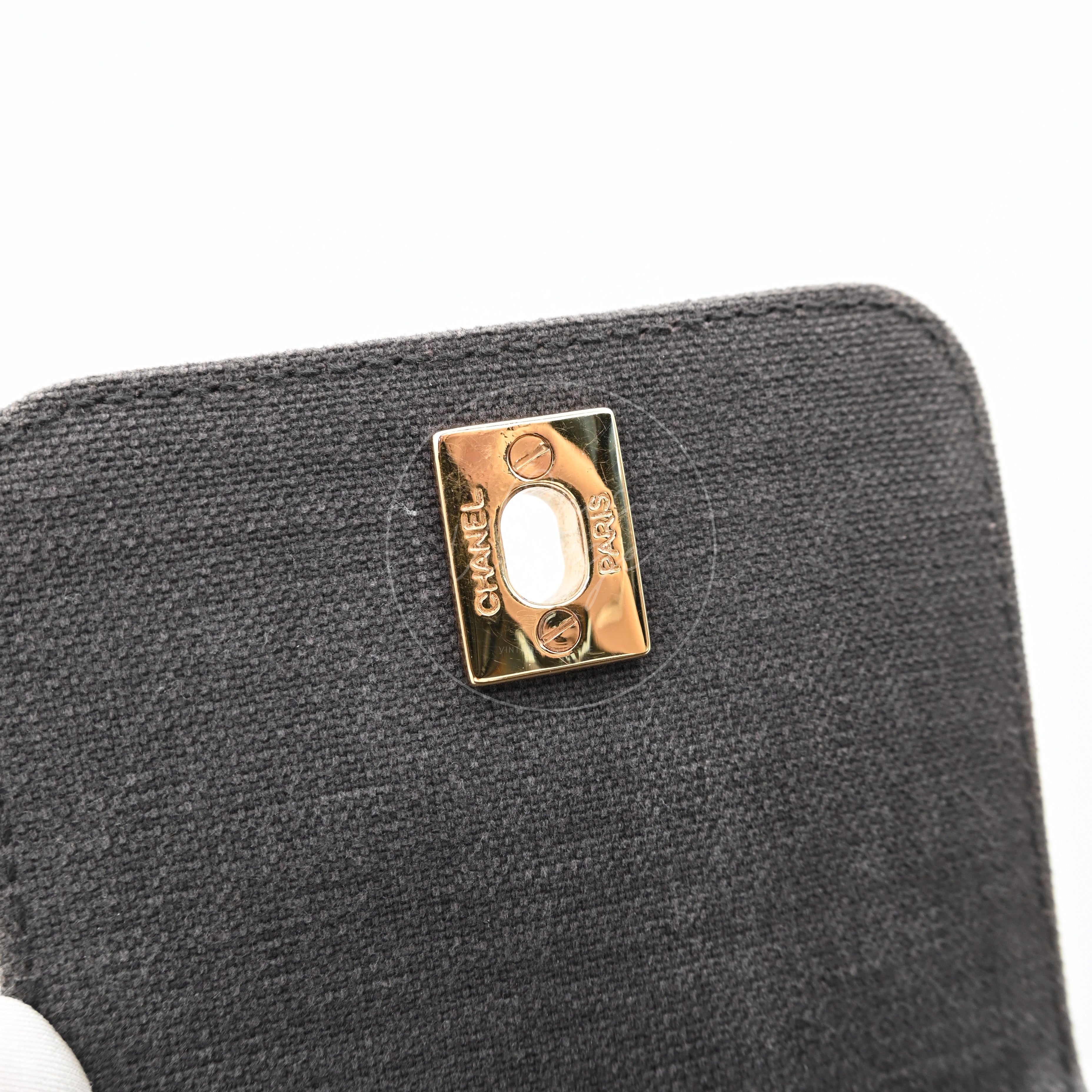 [Pre-owned] Chanel Grey Matelasse Canvas Shoulder Bag