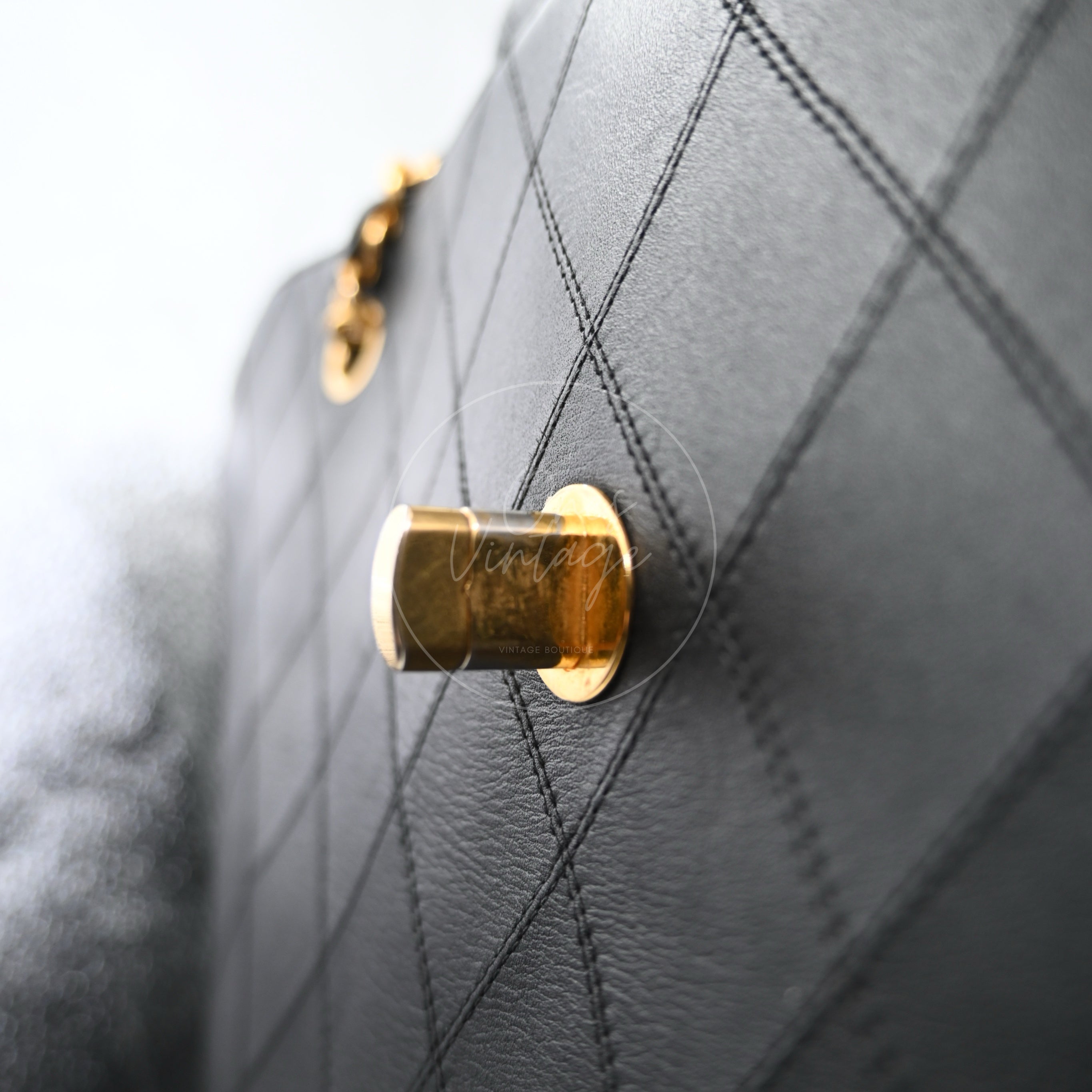 [Pre-owned] Chanel Supermodel Quilted XXL Tote Bag