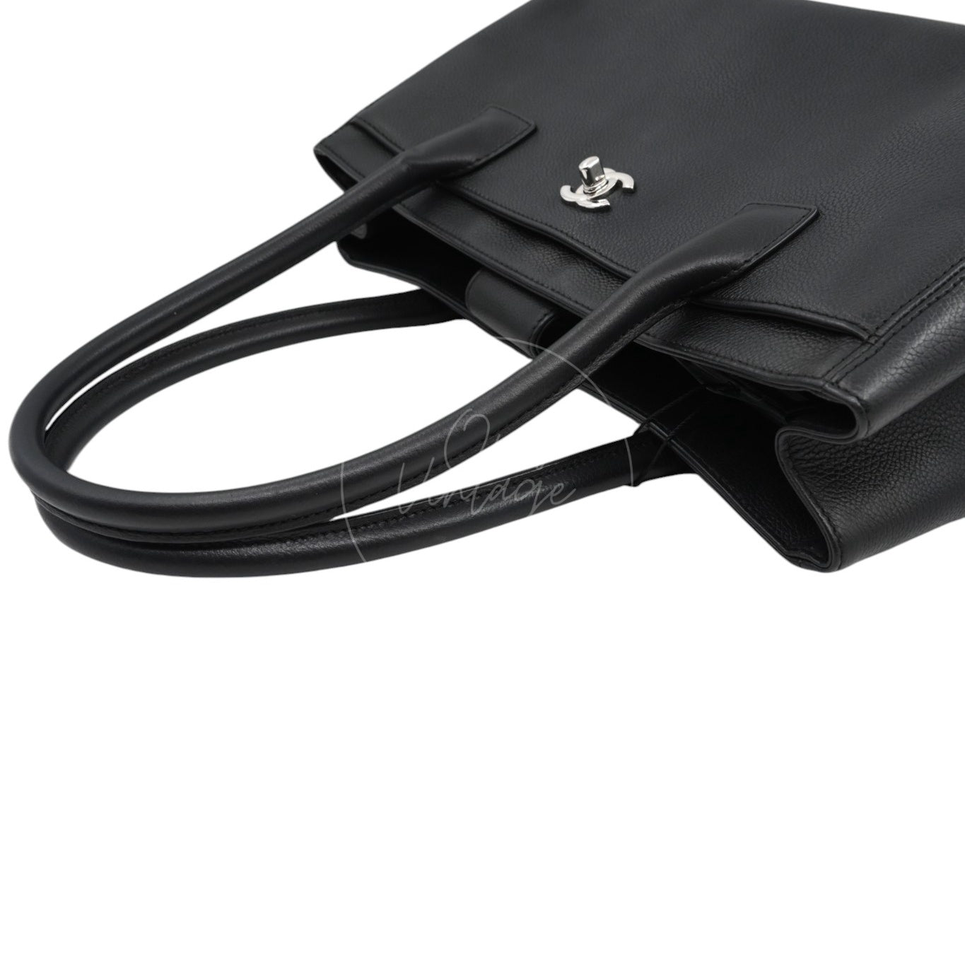 [Pre-Owned] Chanel Cerf Small Black Calfskin Tote Bag Silver-tone Hardware Series 18