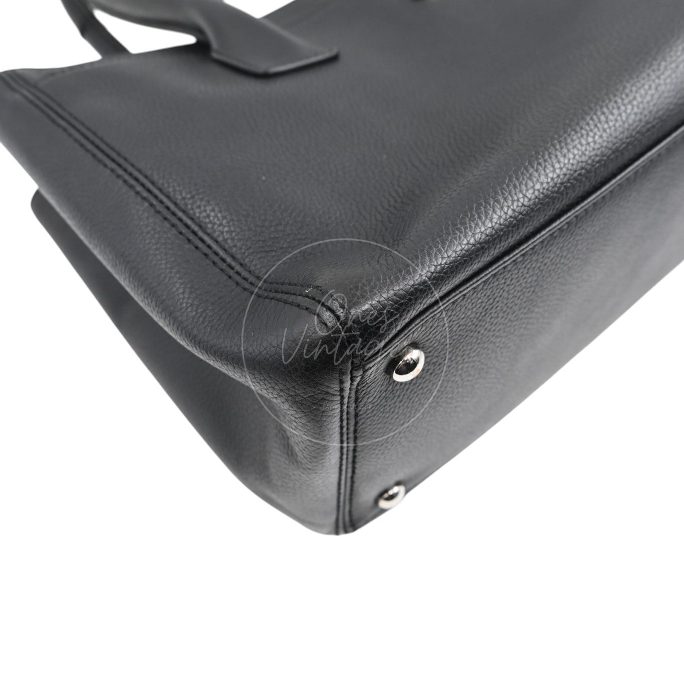[Pre-Owned] Chanel Cerf Small Black Calfskin Tote Bag Silver-tone Hardware Series 18