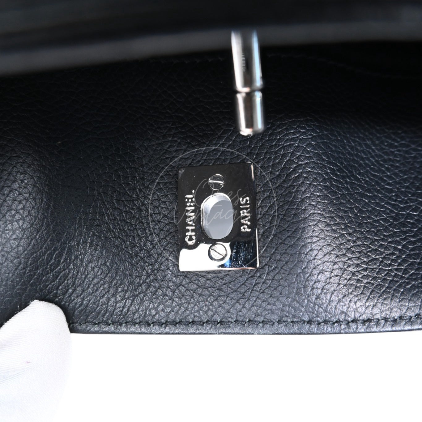 [Pre-Owned] Chanel Cerf Small Black Calfskin Tote Bag Silver-tone Hardware Series 18