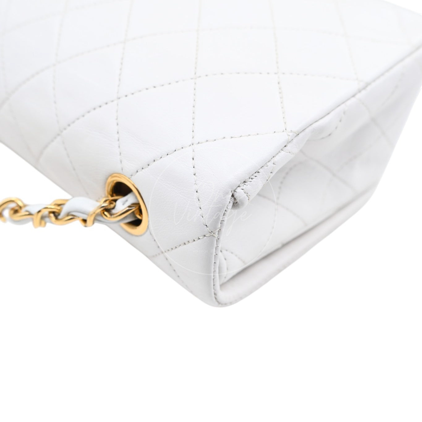 [Pre-owned] Chanel Quilted Classic White Full Flap Shoulder Bag Series 1