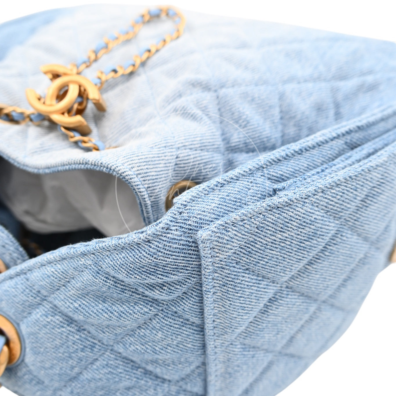 [Unused] Chanel 25 Washed Denim & Gold-Tone Metal Small Handbag