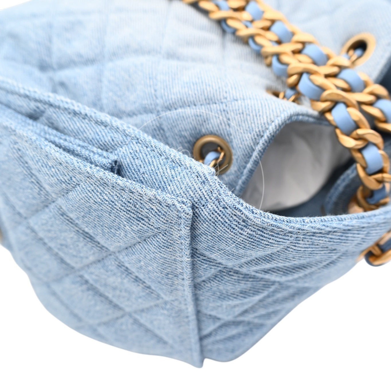 [Unused] Chanel 25 Washed Denim & Gold-Tone Metal Small Handbag