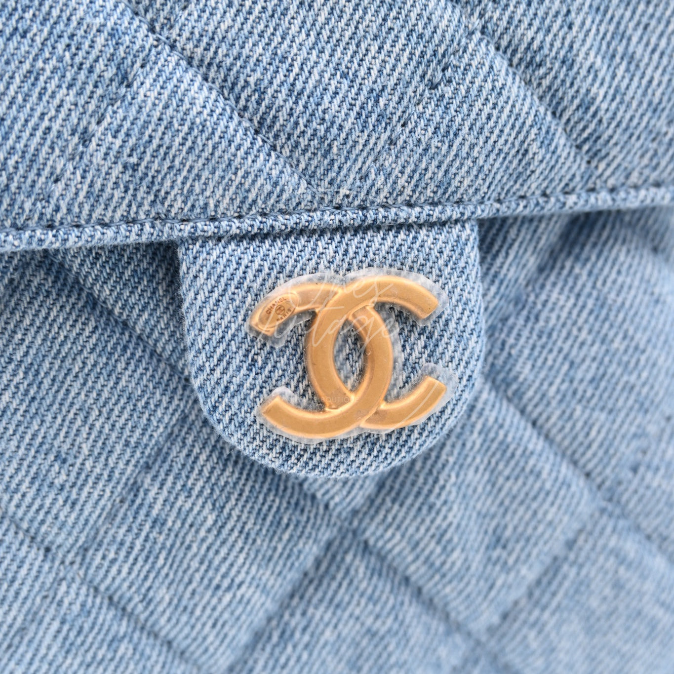 [Unused] Chanel 25 Washed Denim & Gold-Tone Metal Small Handbag