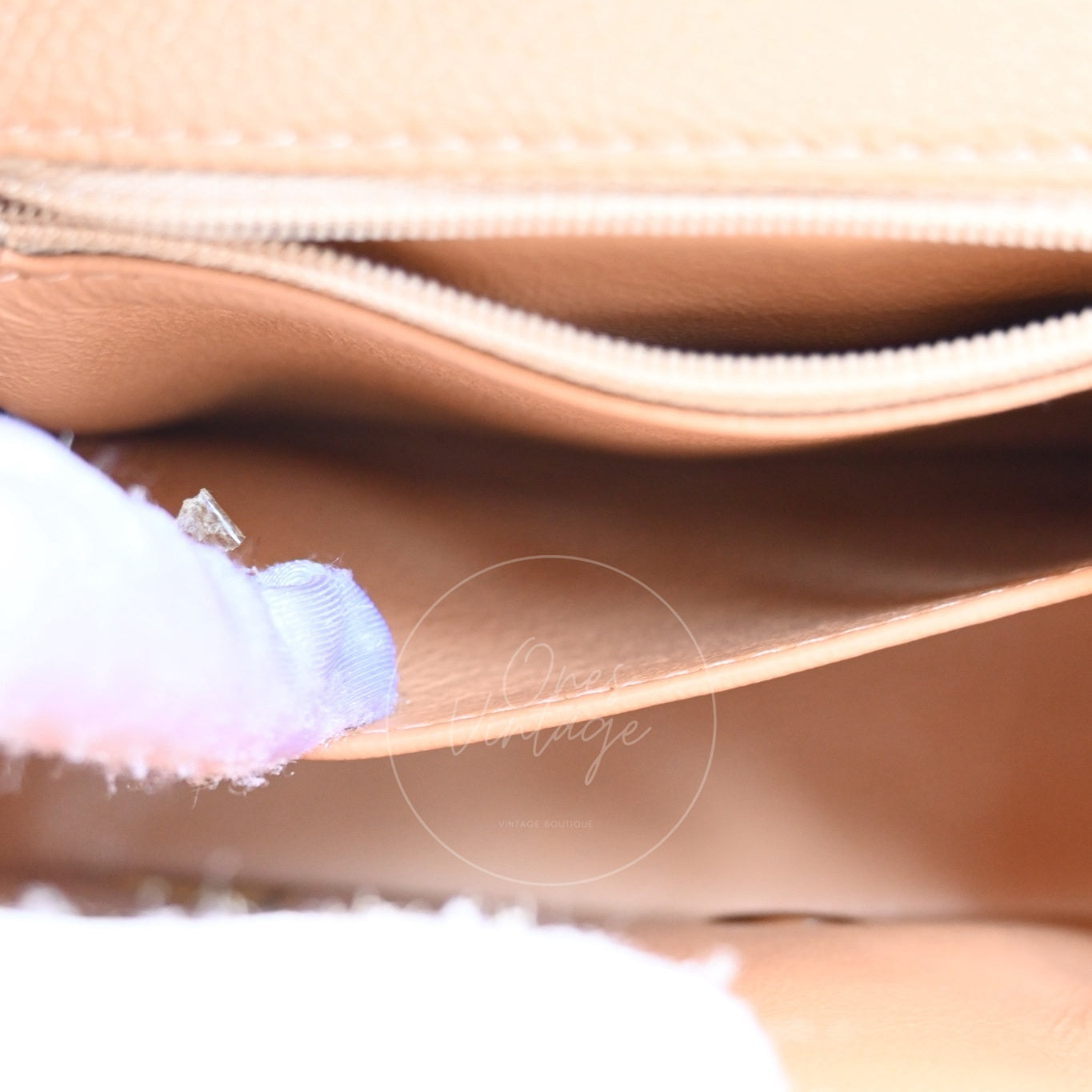 [Pre-owned] Chanel Mini Square Caviar Flap Beige Series 25 Handbag