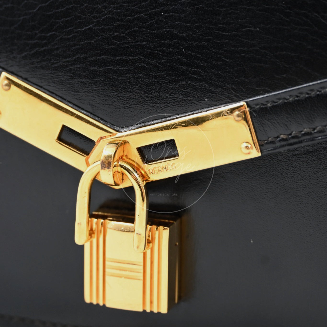 [Pre-owned] Hermes Cadena Lock Shoulder Bag Black Box GHW