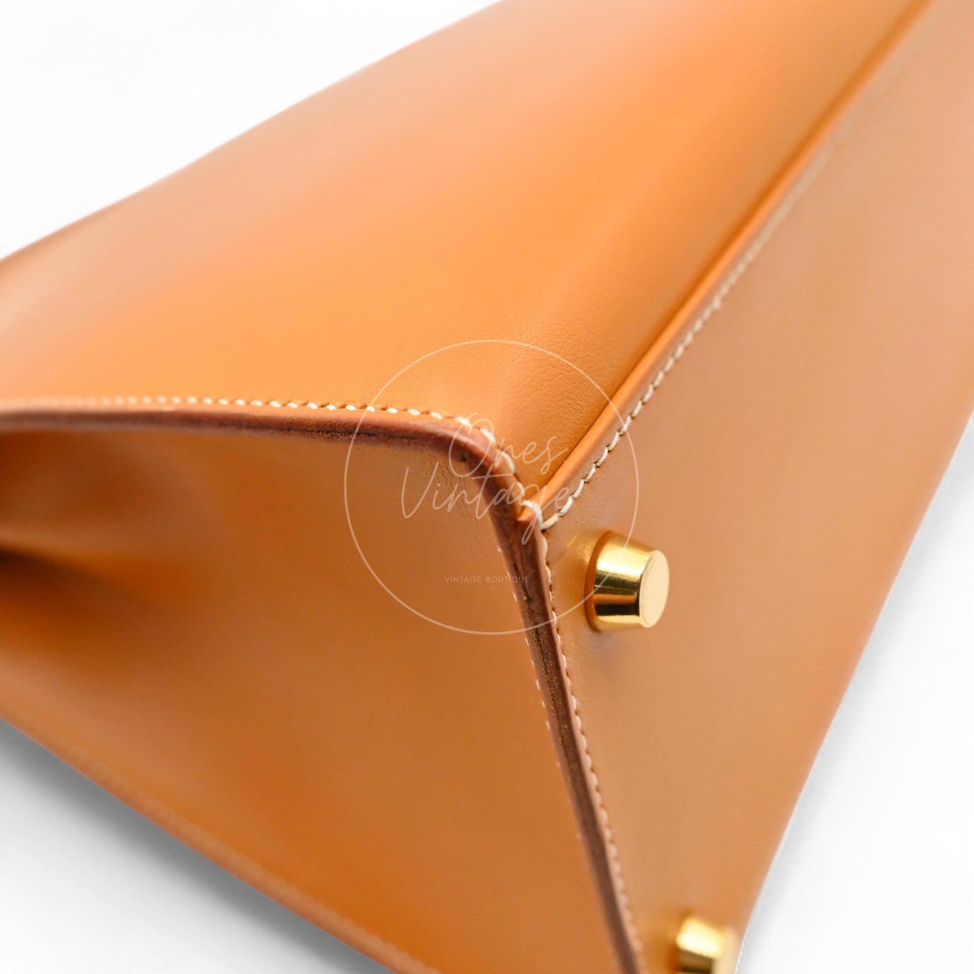 [Pre-owned] Hermes Kelly 28 Natural Sable Chamonix GHW Stamp Square G