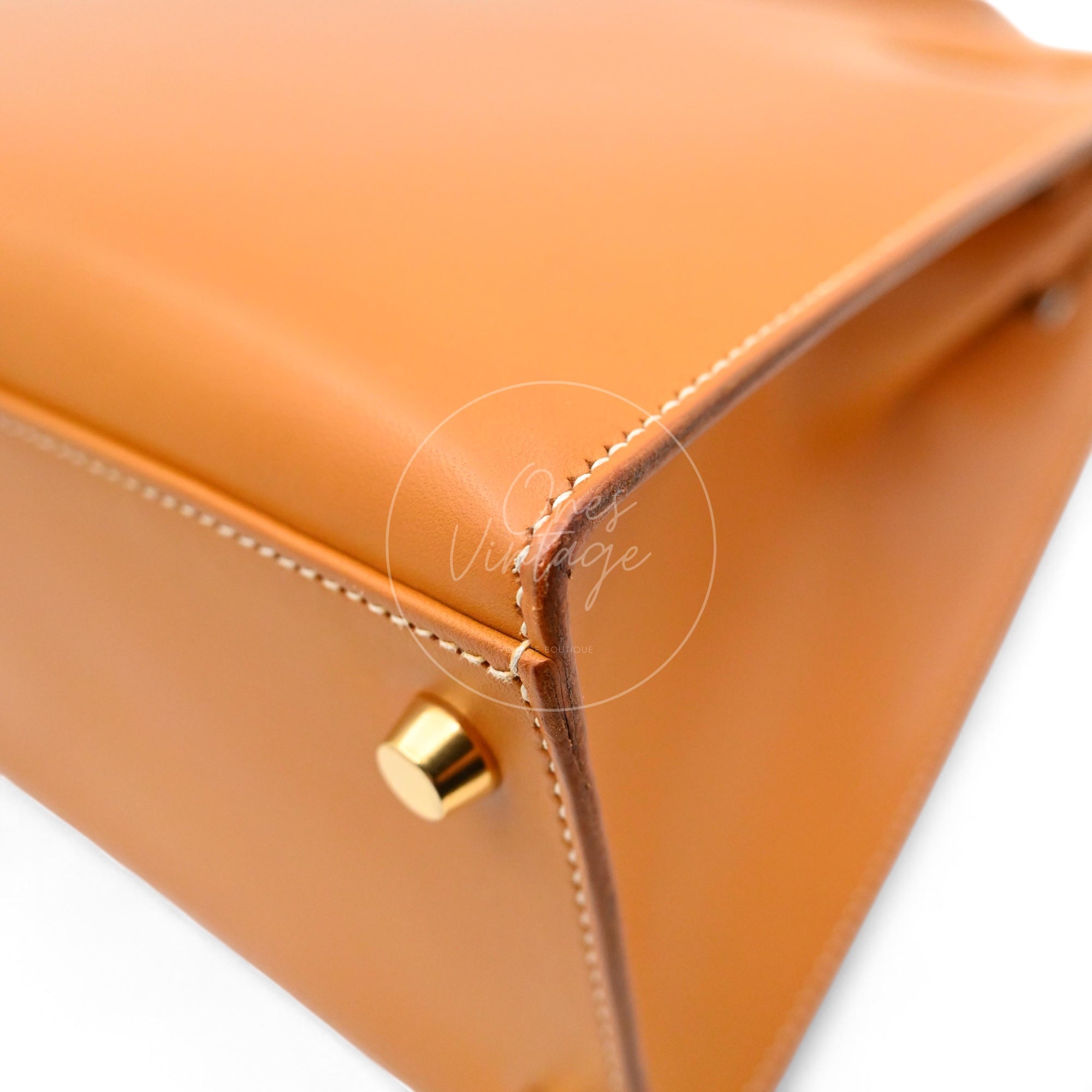 [Pre-owned] Hermes Kelly 28 Natural Sable Chamonix GHW Stamp Square G