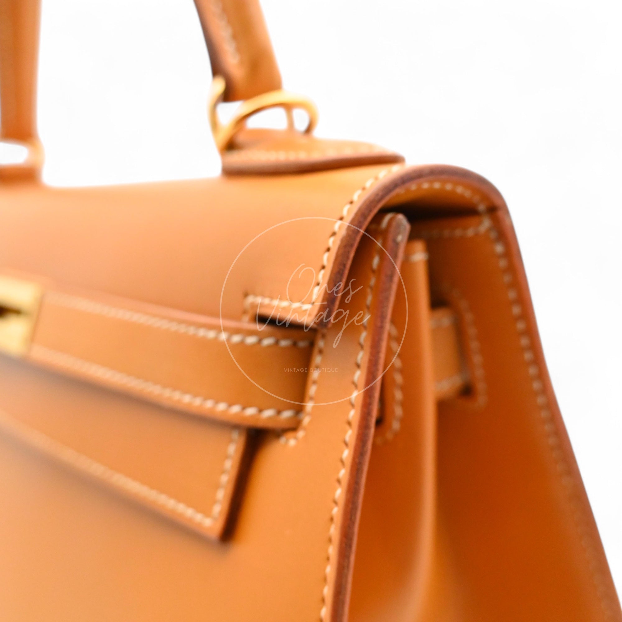 [Pre-owned] Hermes Kelly 28 Natural Sable Chamonix GHW Stamp Square G