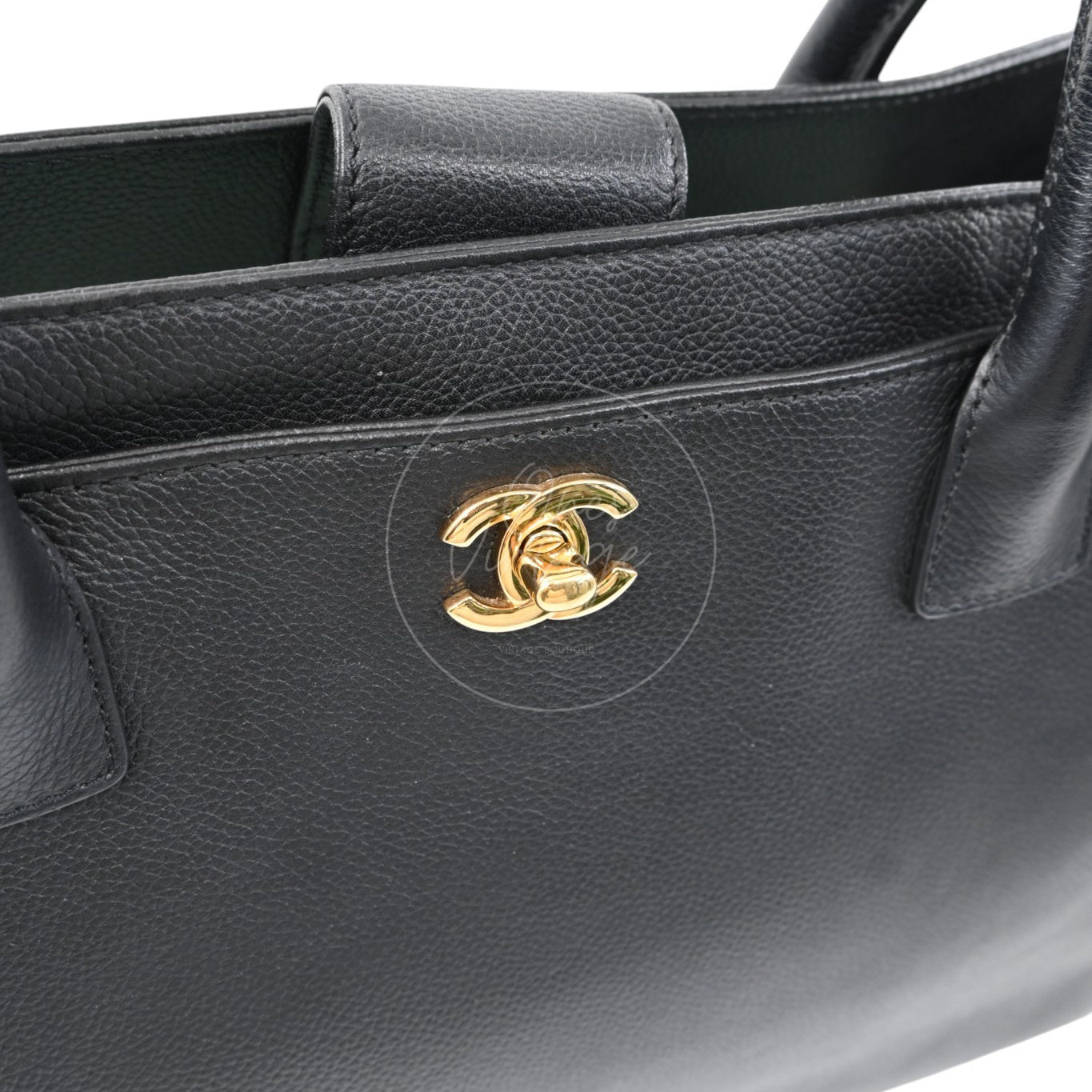 [Pre-owned] Chanel Cerf Small Black Calfskin Tote Bag GHW Series 16