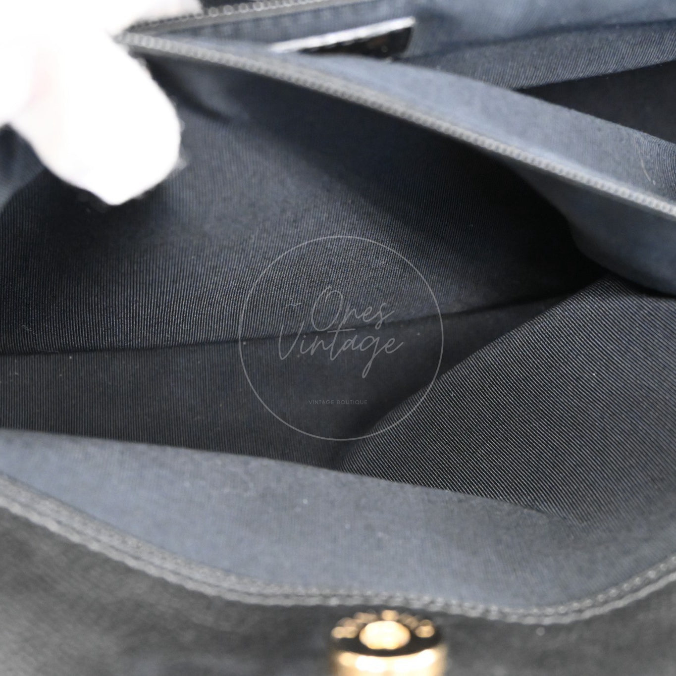 [Pre-owned] Chanel Cerf Small Black Calfskin Tote Bag GHW Series 16