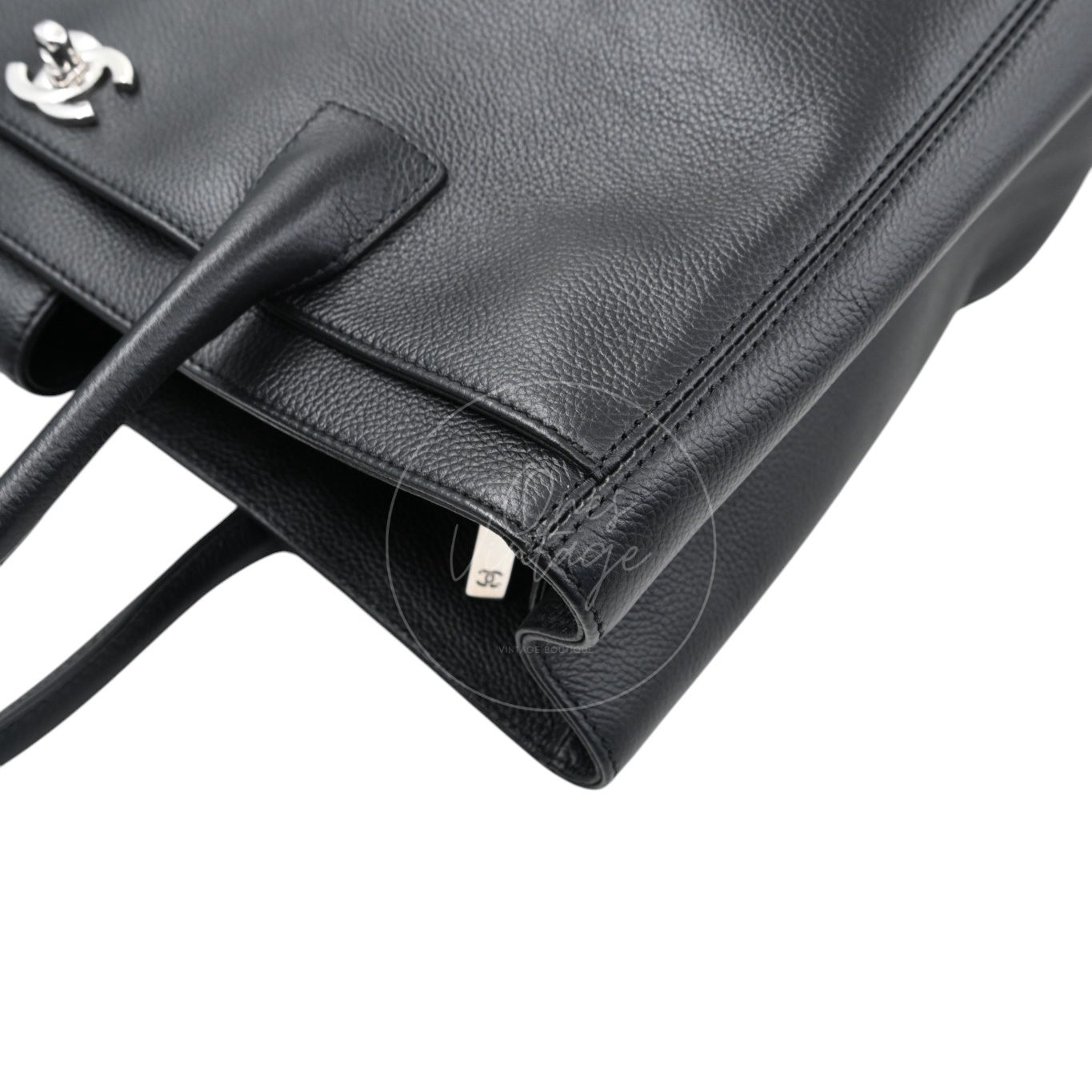 [Pre-owned] Chanel Cerf Small Black Calfskin Tote Bag Silver-tone Hardware Series 14